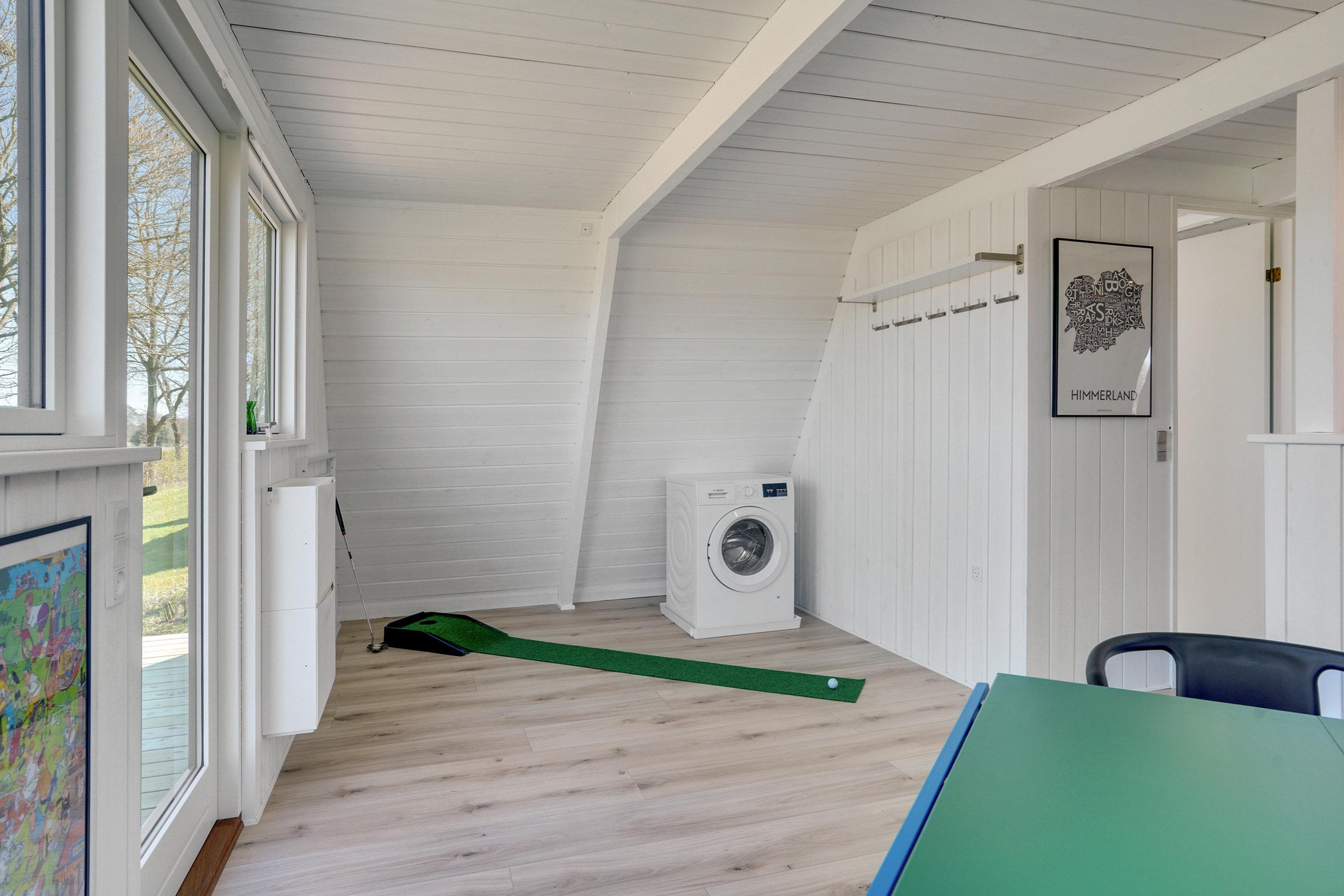 Fremhævet alrum billede i fuldskærmstilstand. Billede af Golfsvinget 221, Gatten, 9640 Farsø