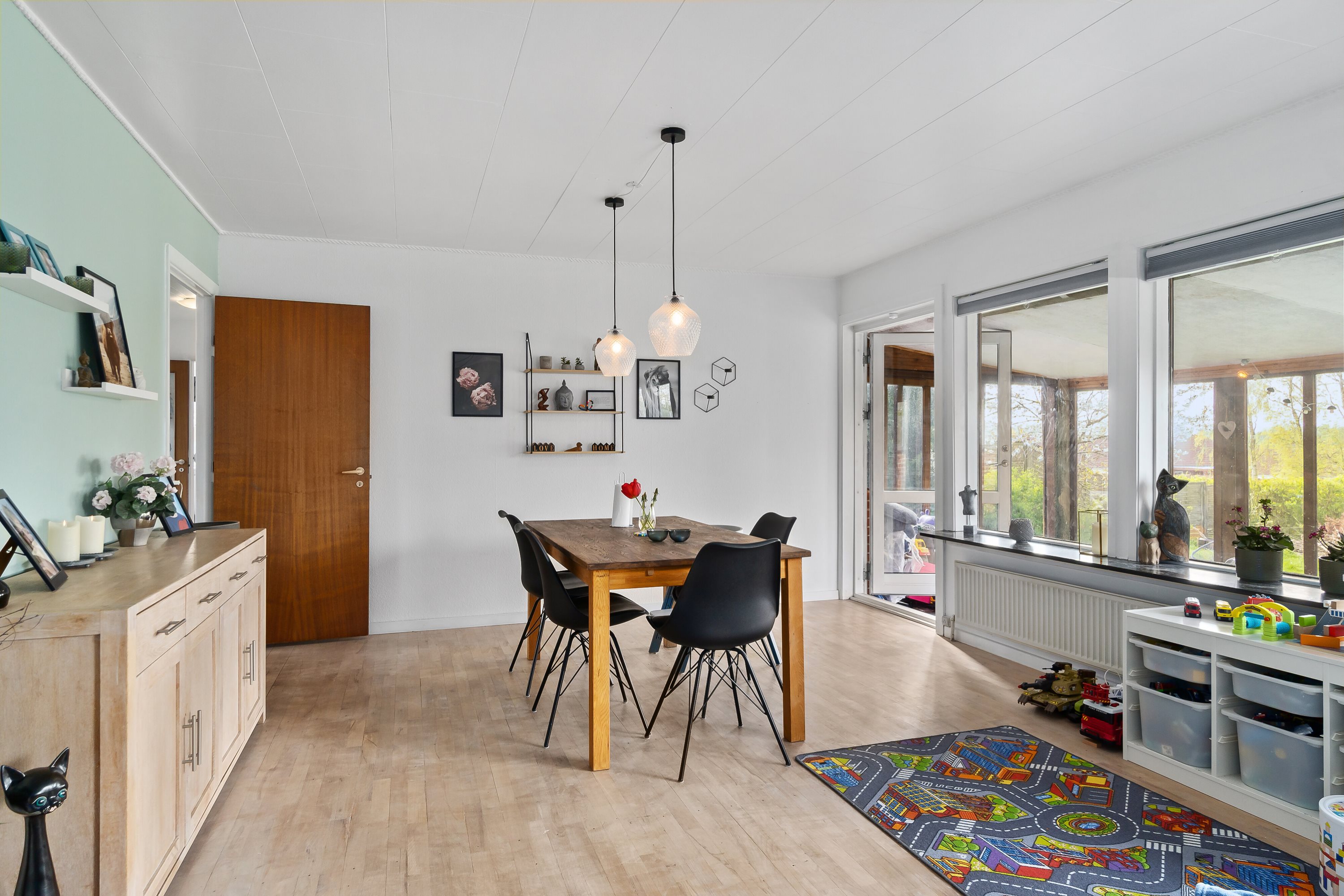 Fremhævet spisestue billede i fuldskærmstilstand. Billede af Østerbakken 4, Flakkebjerg, 4200 Slagelse