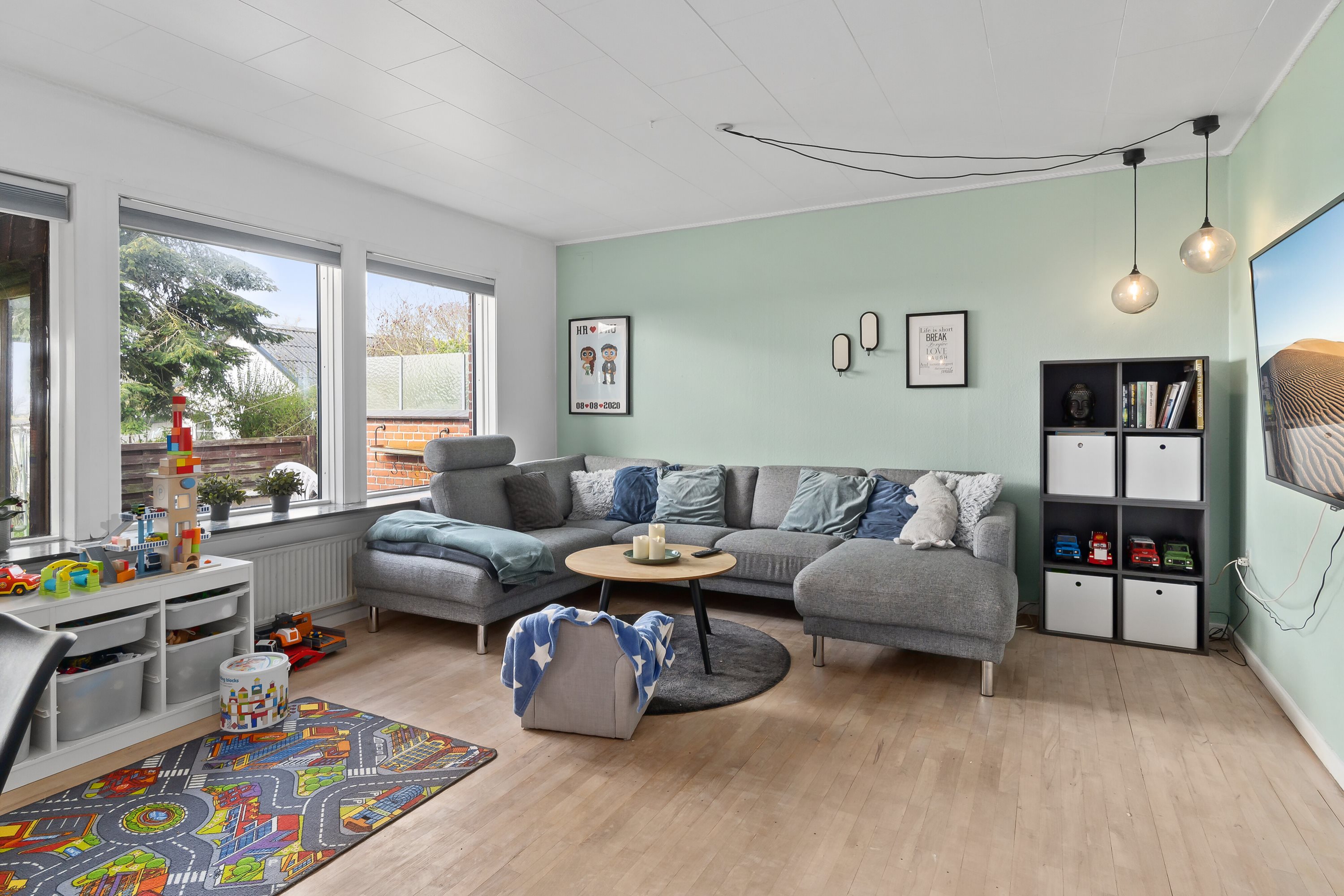 Fremhævet stue billede i fuldskærmstilstand. Billede af Østerbakken 4, Flakkebjerg, 4200 Slagelse