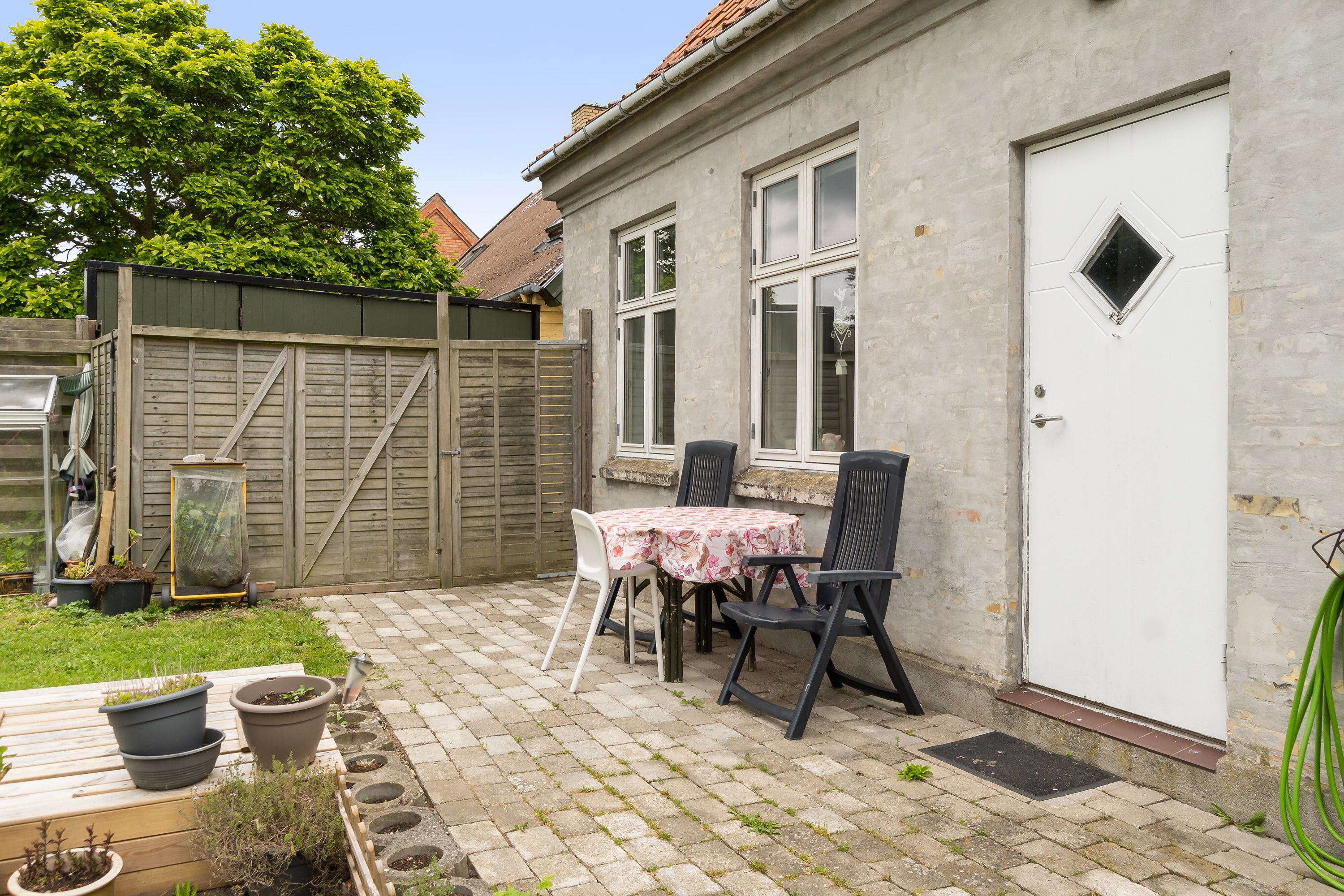 Fremhævet terrasse billede i fuldskærmstilstand. Billede af Stationsvej 15, 4261 Dalmose