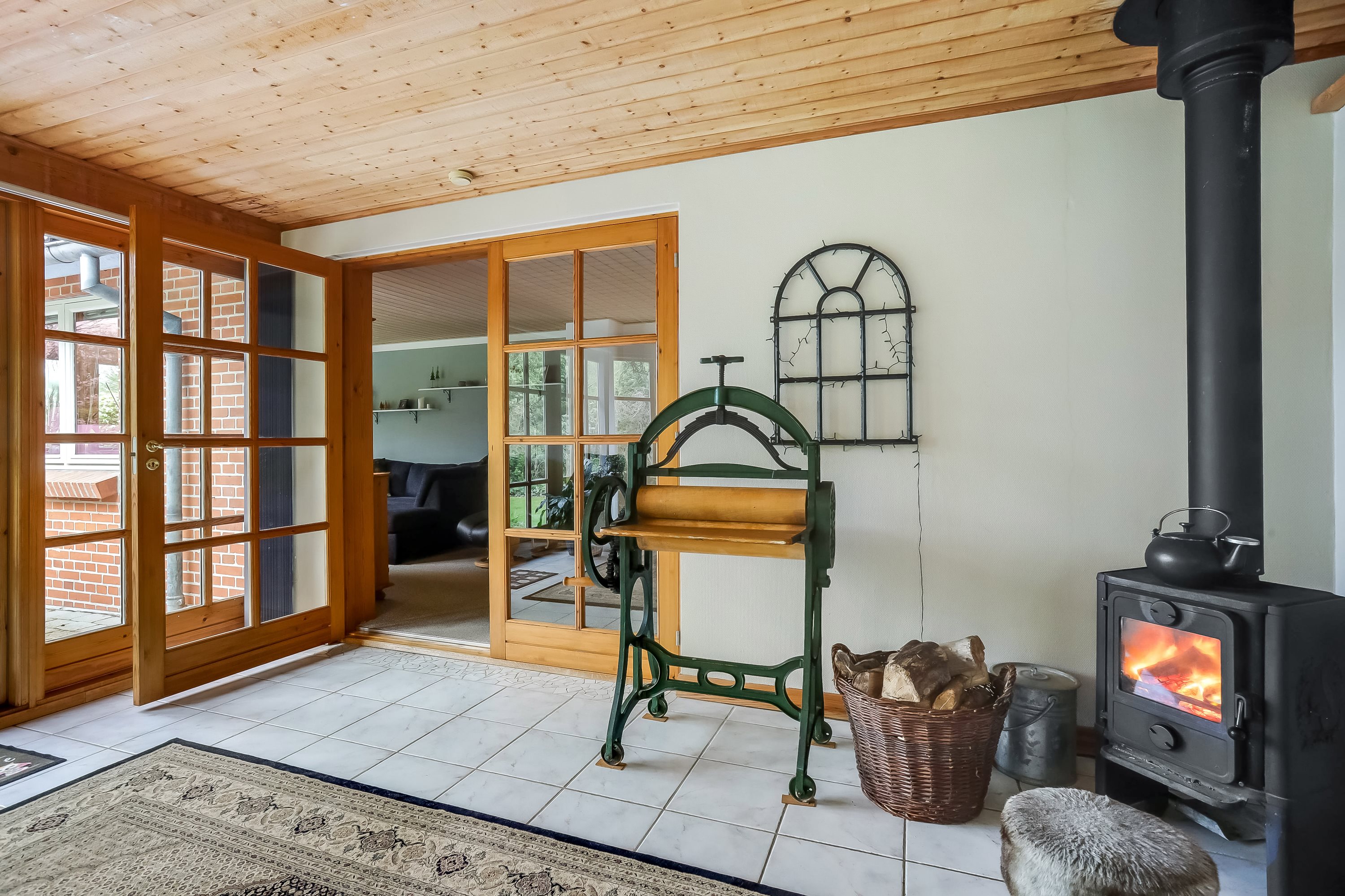 Fremhævet stue billede i fuldskærmstilstand. Billede af Skovvænget 6, Sjørup, 8800 Viborg