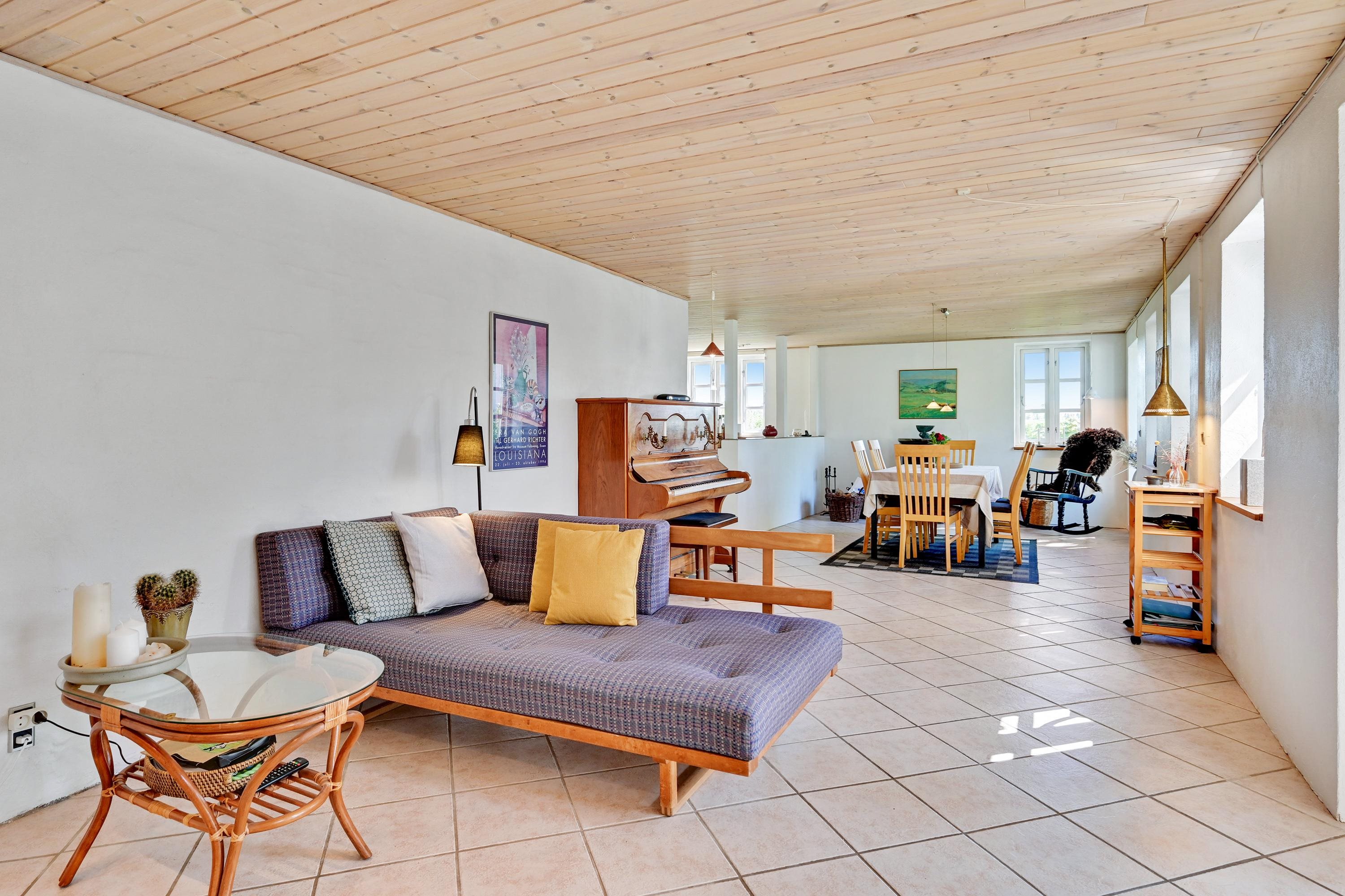 Fremhævet stue billede i fuldskærmstilstand. Billede af Sejersgade 11, Vium, 8620 Kjellerup