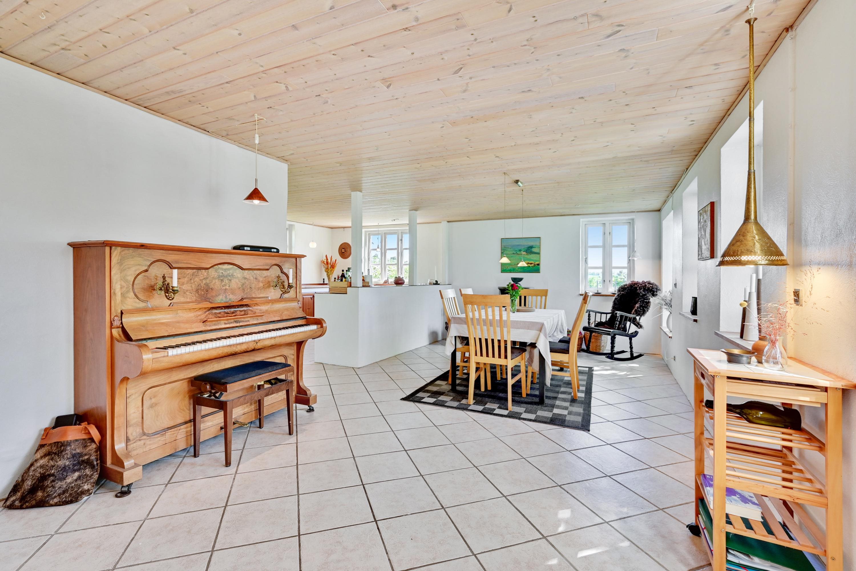 Fremhævet alrum billede i fuldskærmstilstand. Billede af Sejersgade 11, Vium, 8620 Kjellerup