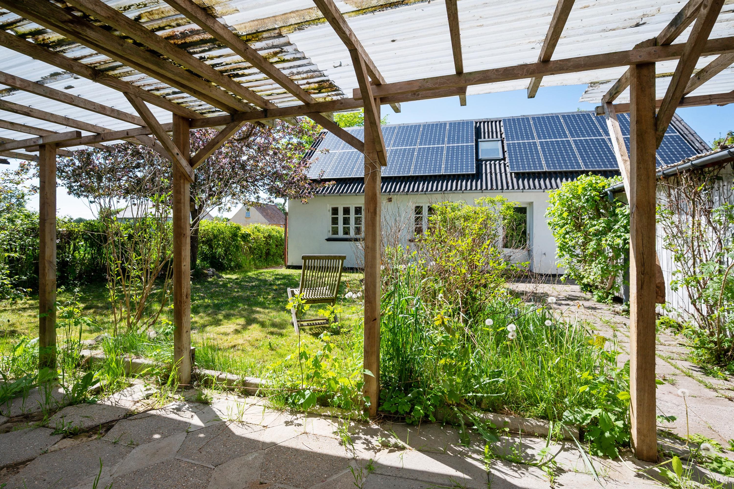 Fremhævet overdækket terrasse billede i fuldskærmstilstand. Billede af Sejersgade 11, Vium, 8620 Kjellerup