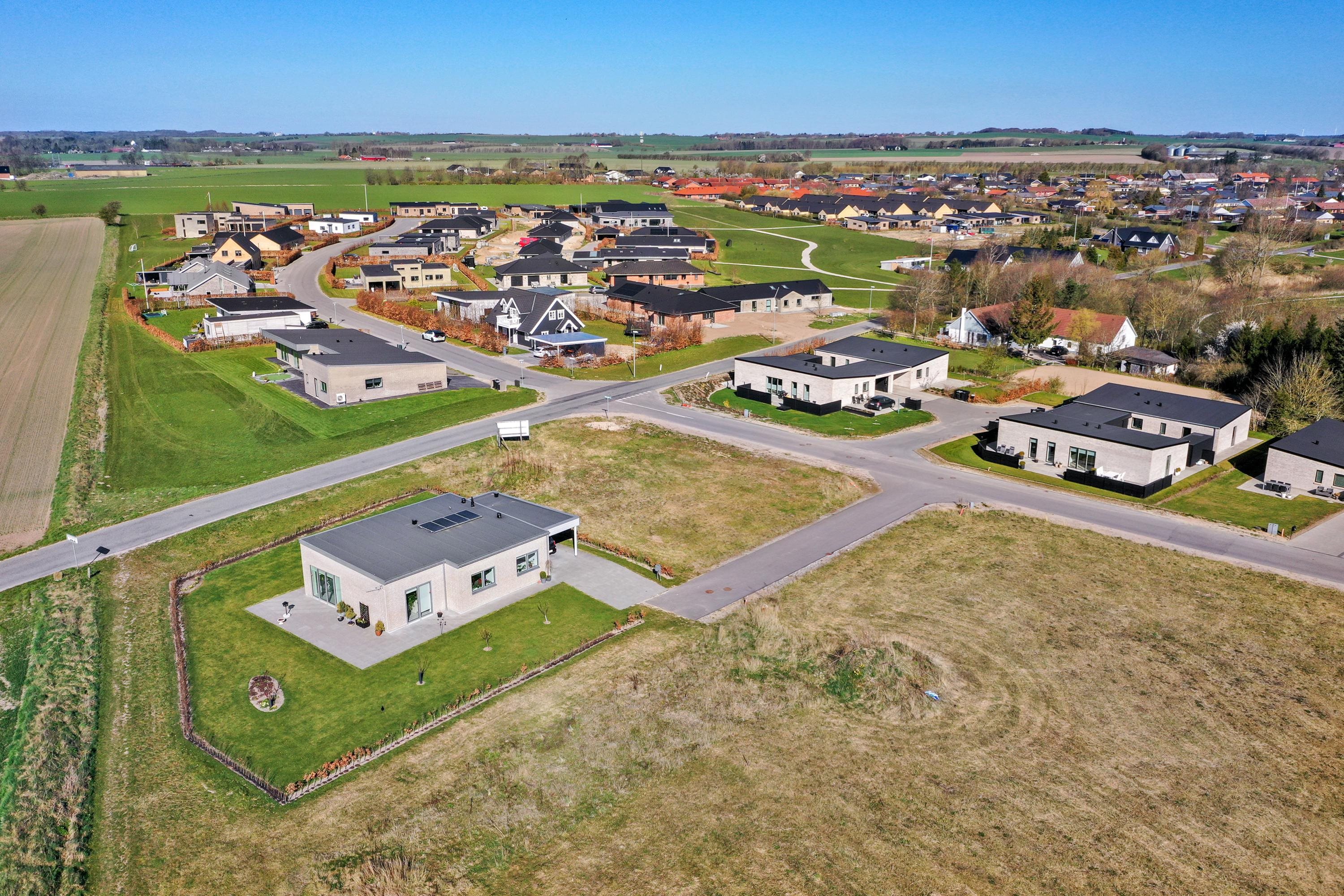 Fremhævet luftfoto billede i fuldskærmstilstand. Billede af Bækengen 18, Harridslev, 8930 Randers NØ