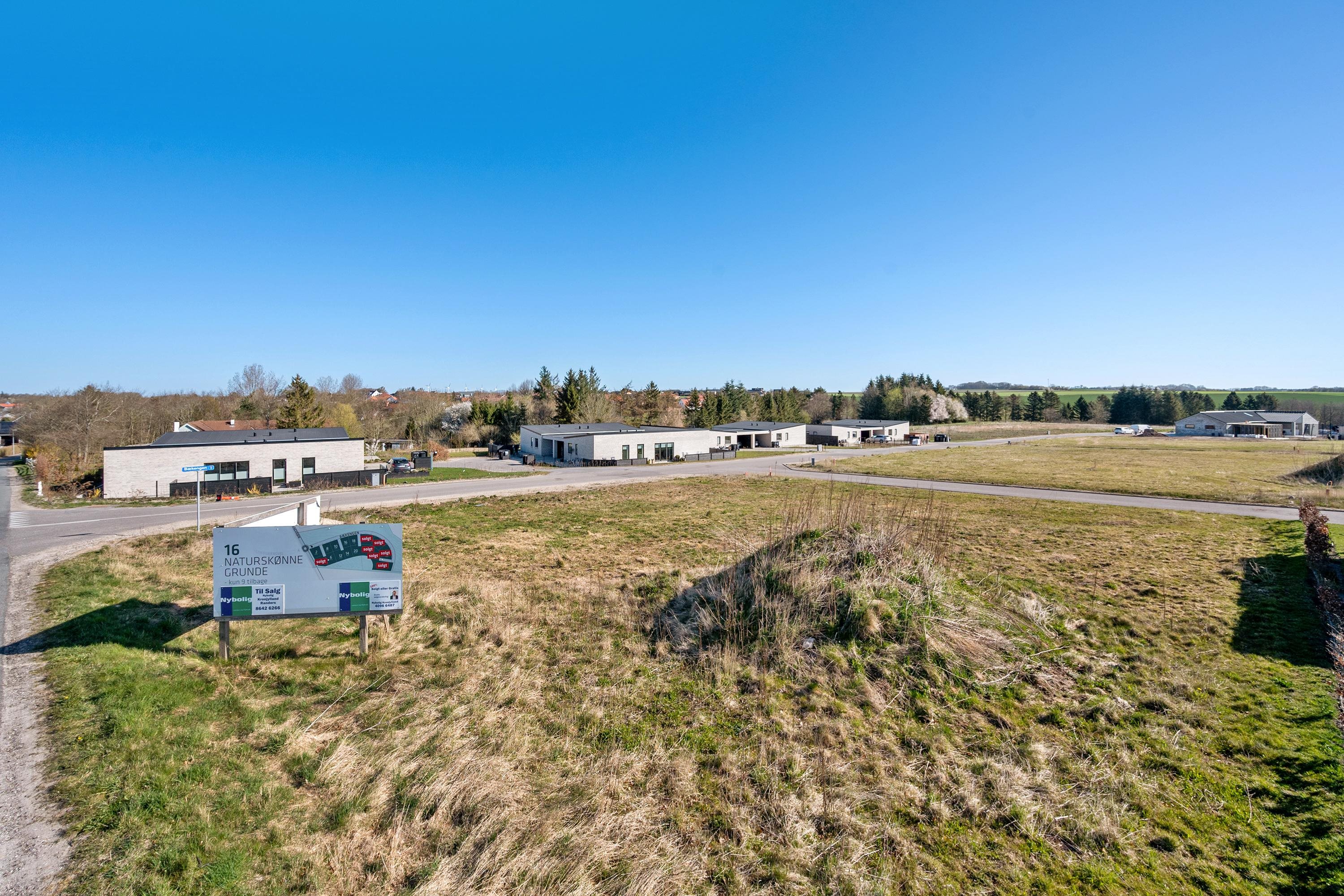 Fremhævet grund billede i fuldskærmstilstand. Billede af Bækengen 18, Harridslev, 8930 Randers NØ