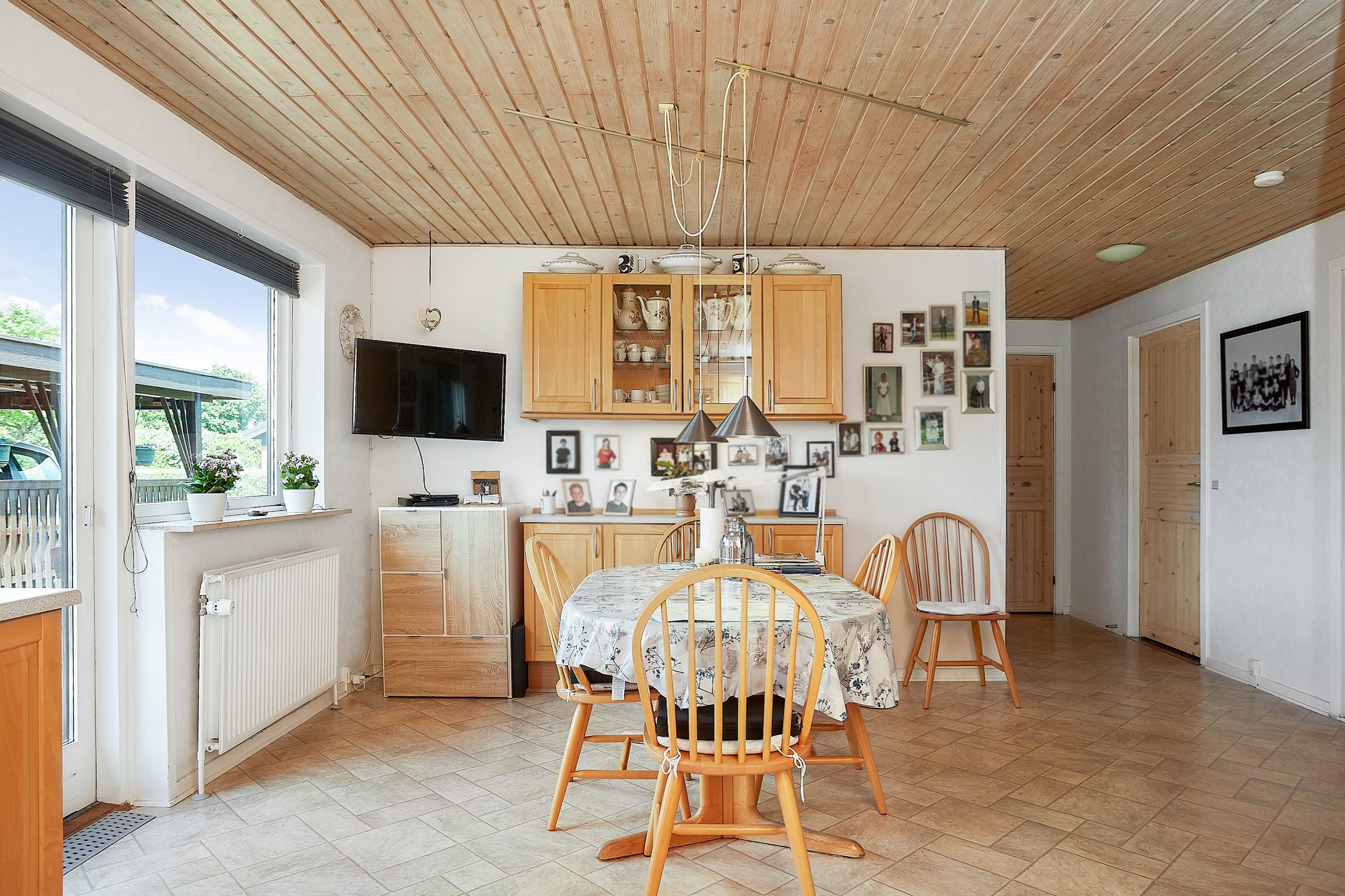 Fremhævet køkken billede i fuldskærmstilstand. Billede af Ligustervænget 7, 7130 Juelsminde