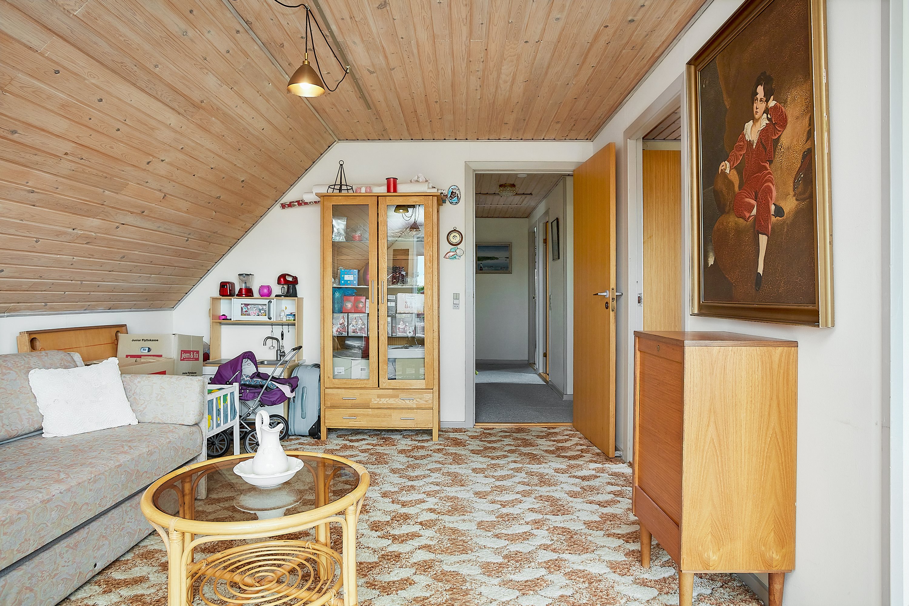 Fremhævet opholdsstue billede i fuldskærmstilstand. Billede af Ligustervænget 7, 7130 Juelsminde