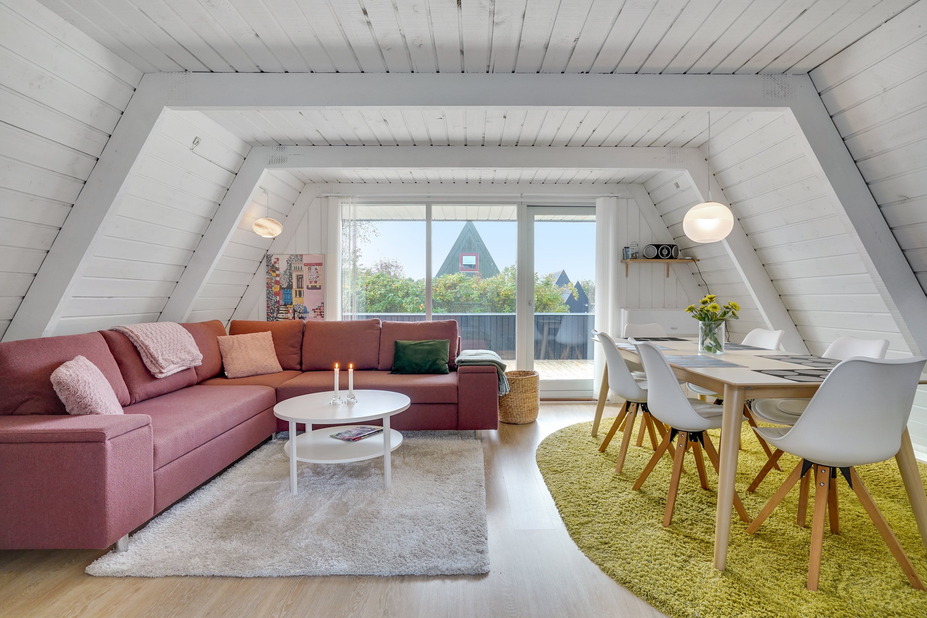 Fremhævet stue billede i fuldskærmstilstand. Billede af Golfsvinget 250, Gatten, 9640 Farsø