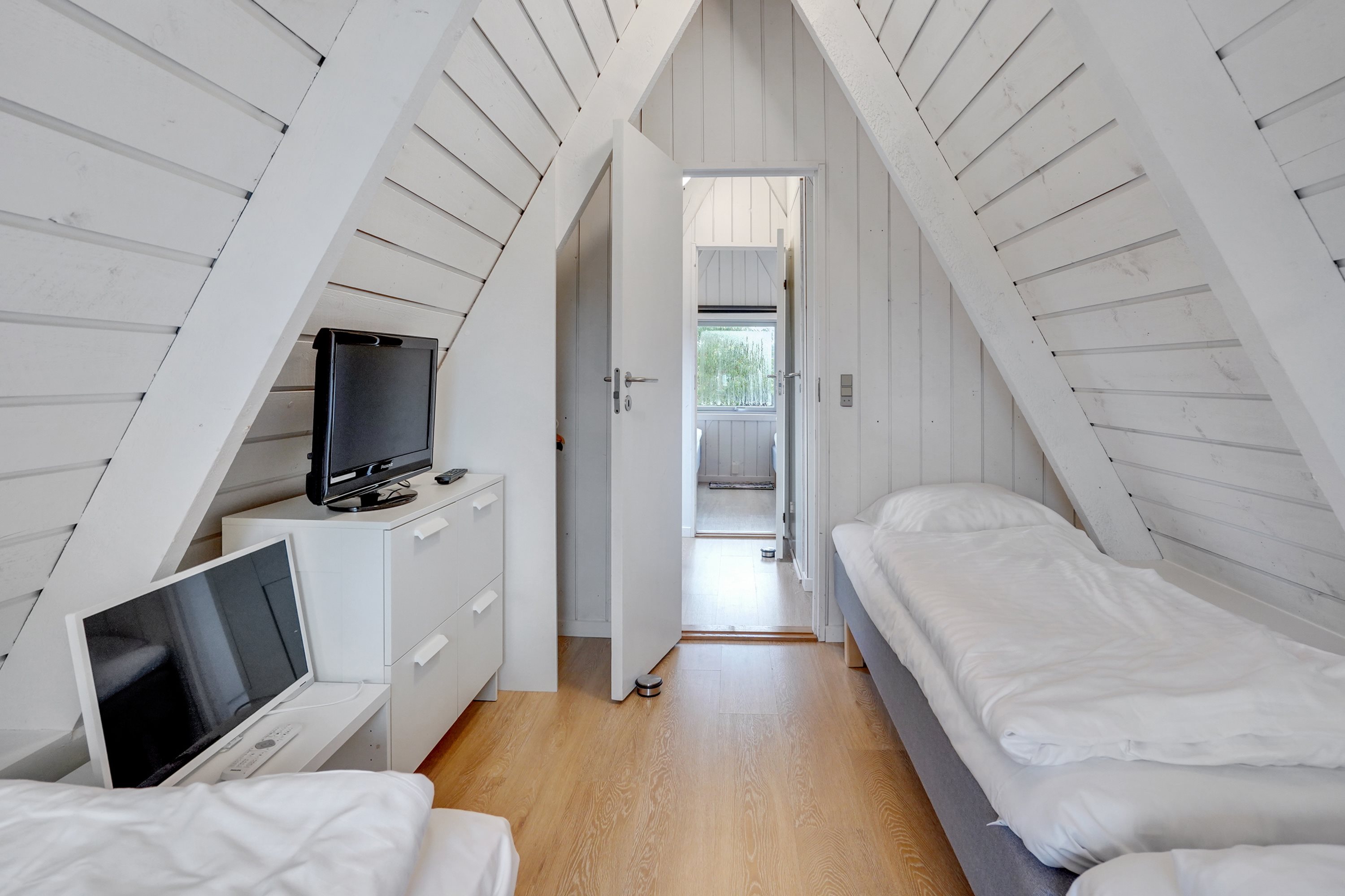 Fremhævet værelse billede i fuldskærmstilstand. Billede af Golfsvinget 250, Gatten, 9640 Farsø