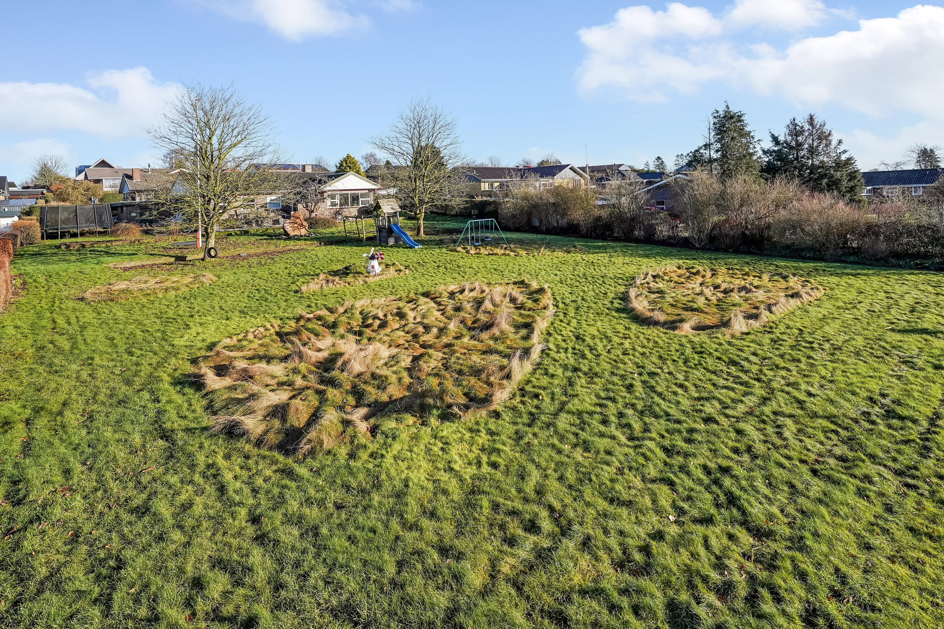 Fremhævet andet billede i fuldskærmstilstand. Billede af Åbrinken 3, Dortheasminde, 7171 Uldum