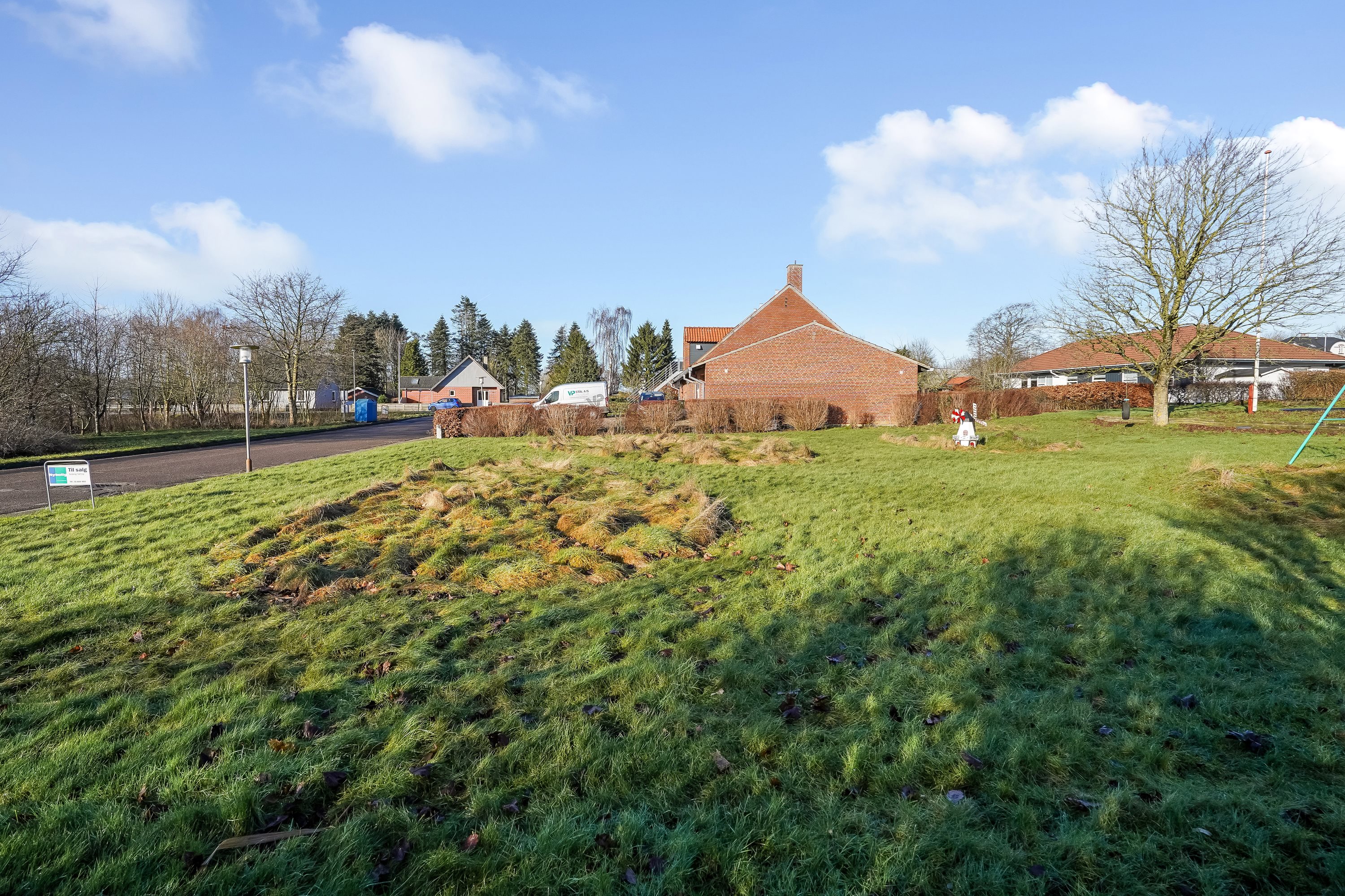 Fremhævet andet billede i fuldskærmstilstand. Billede af Åbrinken 3, Dortheasminde, 7171 Uldum