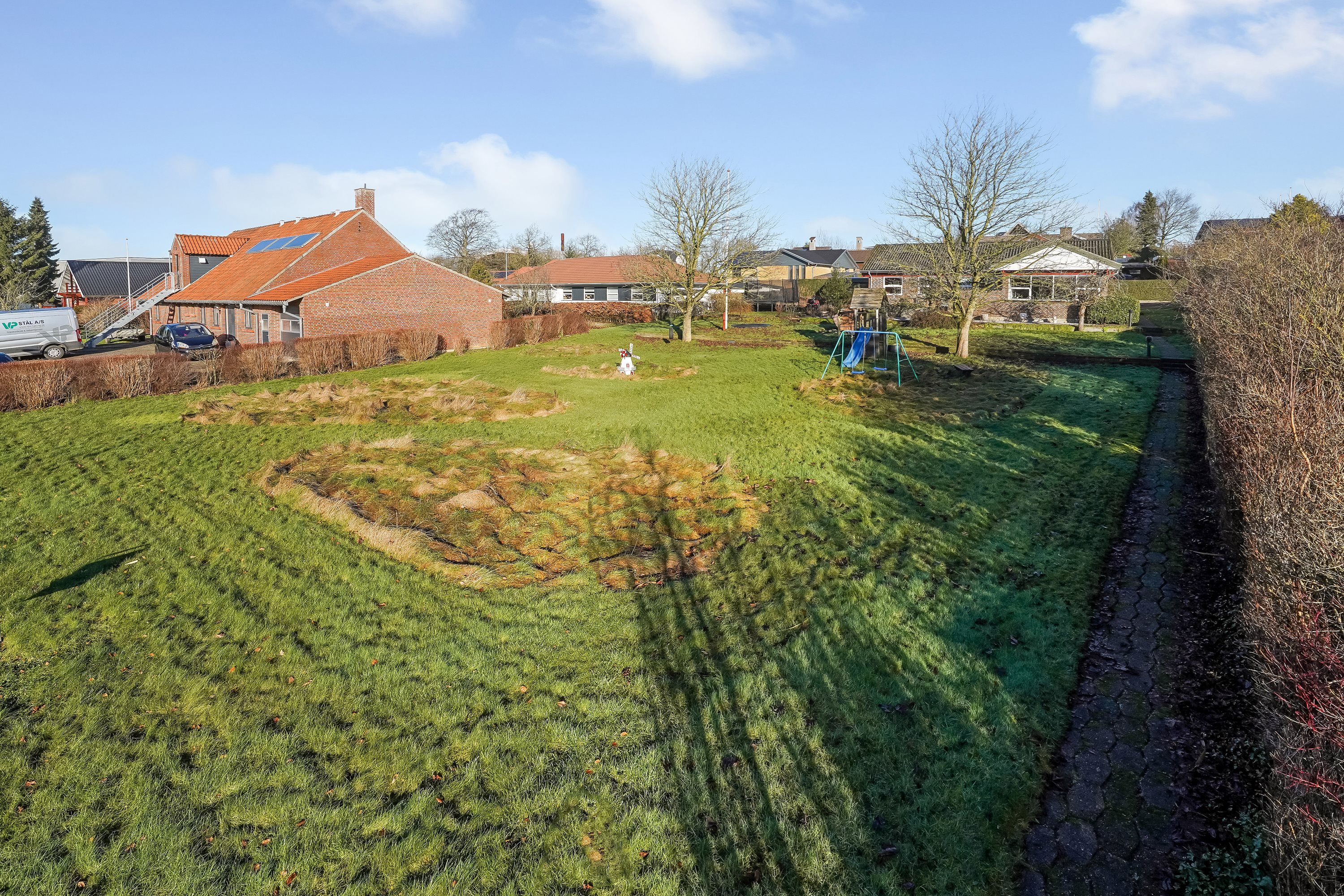 Fremhævet andet billede i fuldskærmstilstand. Billede af Åbrinken 3, Dortheasminde, 7171 Uldum