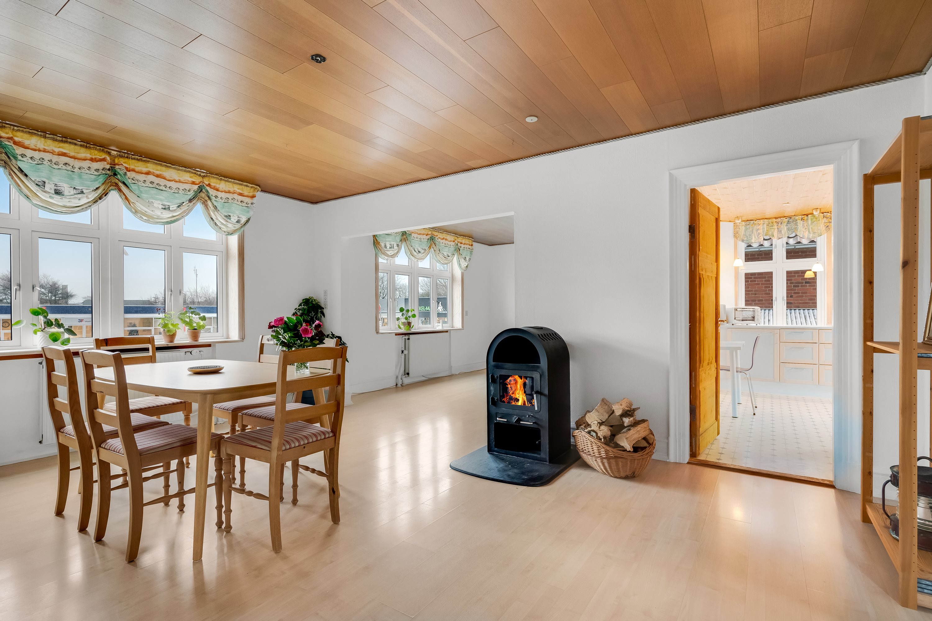 Fremhævet andet billede i fuldskærmstilstand. Billede af Storegade 42, 7620 Lemvig