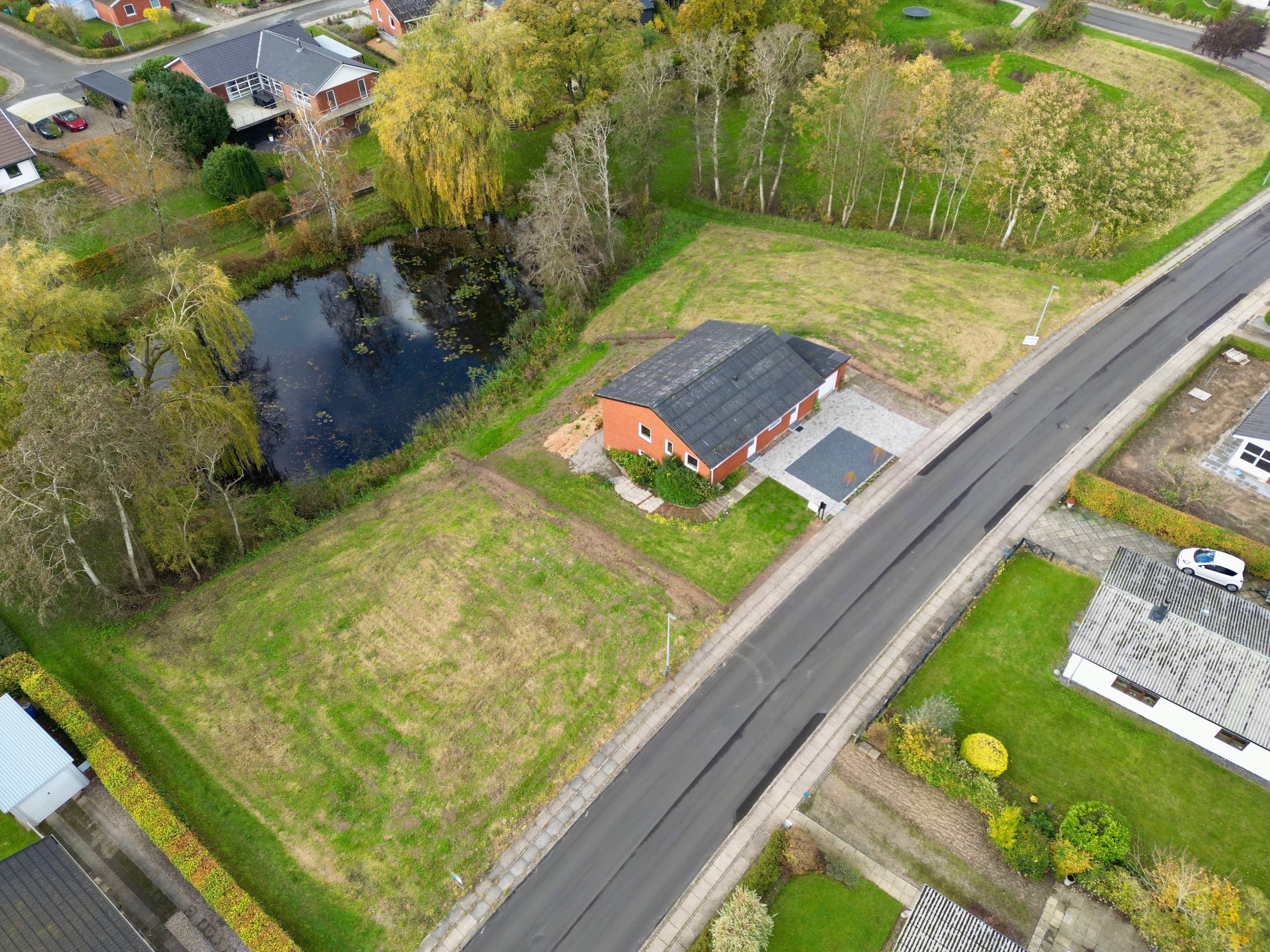 Miniaturebillede 2: byggegrund. Billede af Drosselvej 13A, 6640 Lunderskov