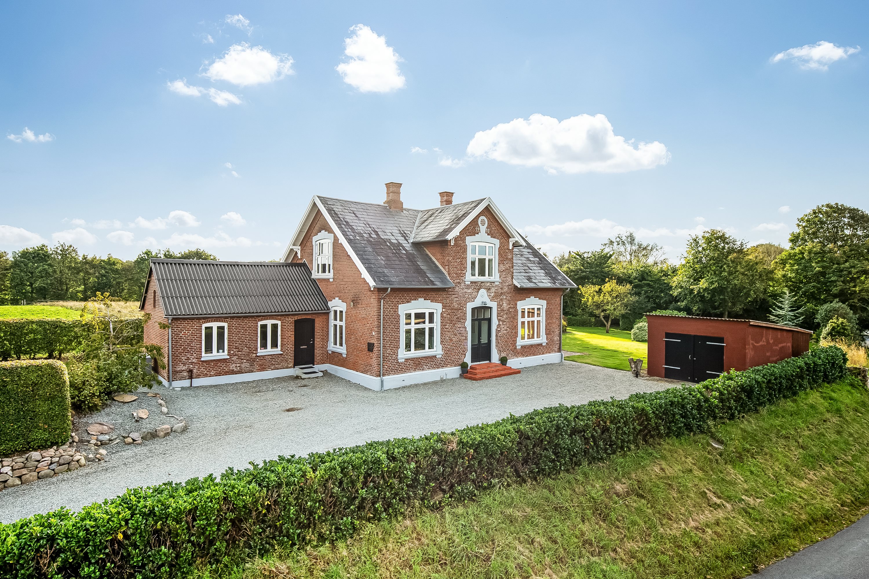 Fremhævet mastefoto billede i fuldskærmstilstand. Billede af Risbøge 14, Højrup, 6640 Lunderskov