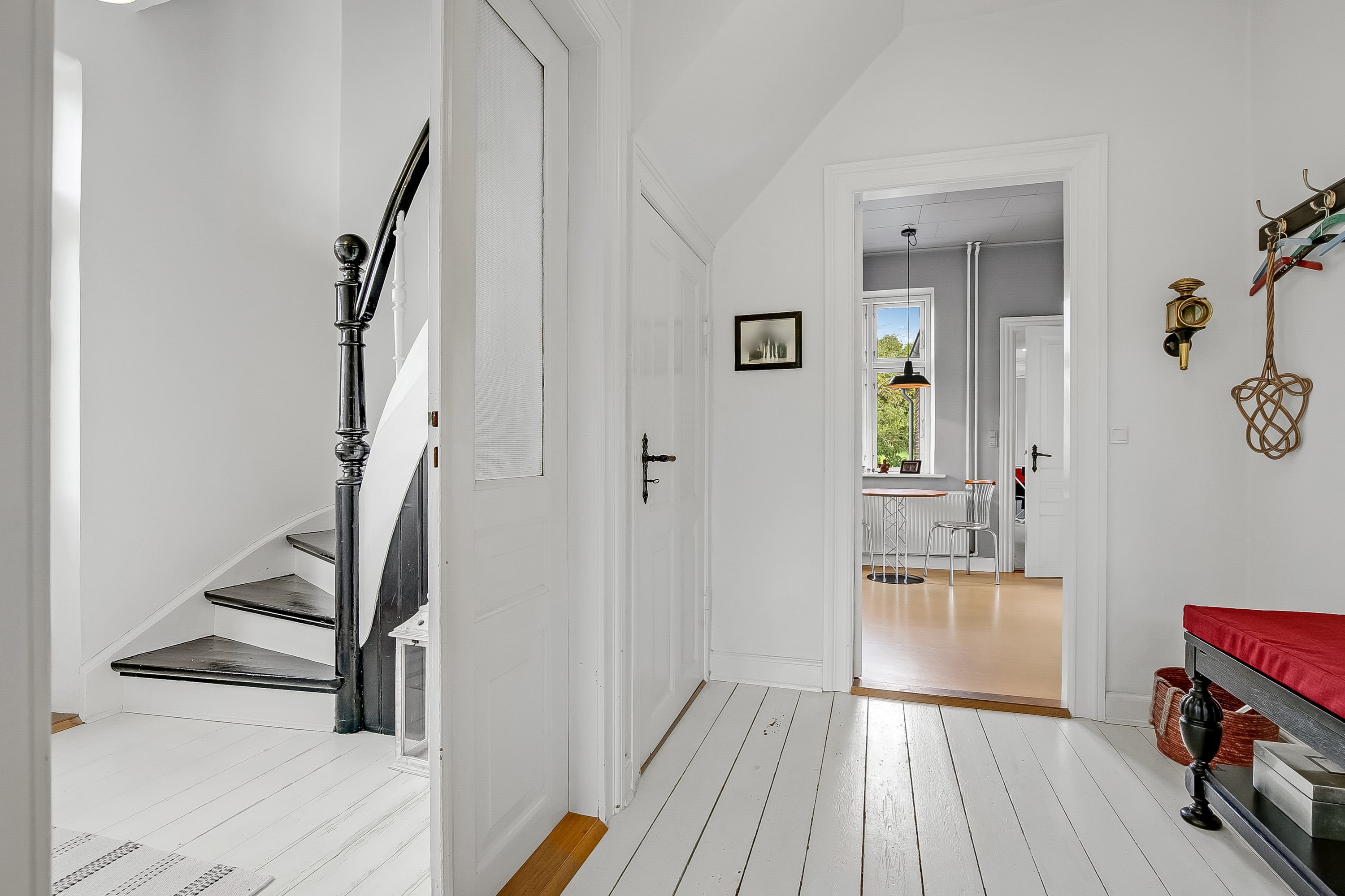 Fremhævet gang billede i fuldskærmstilstand. Billede af Risbøge 14, Højrup, 6640 Lunderskov