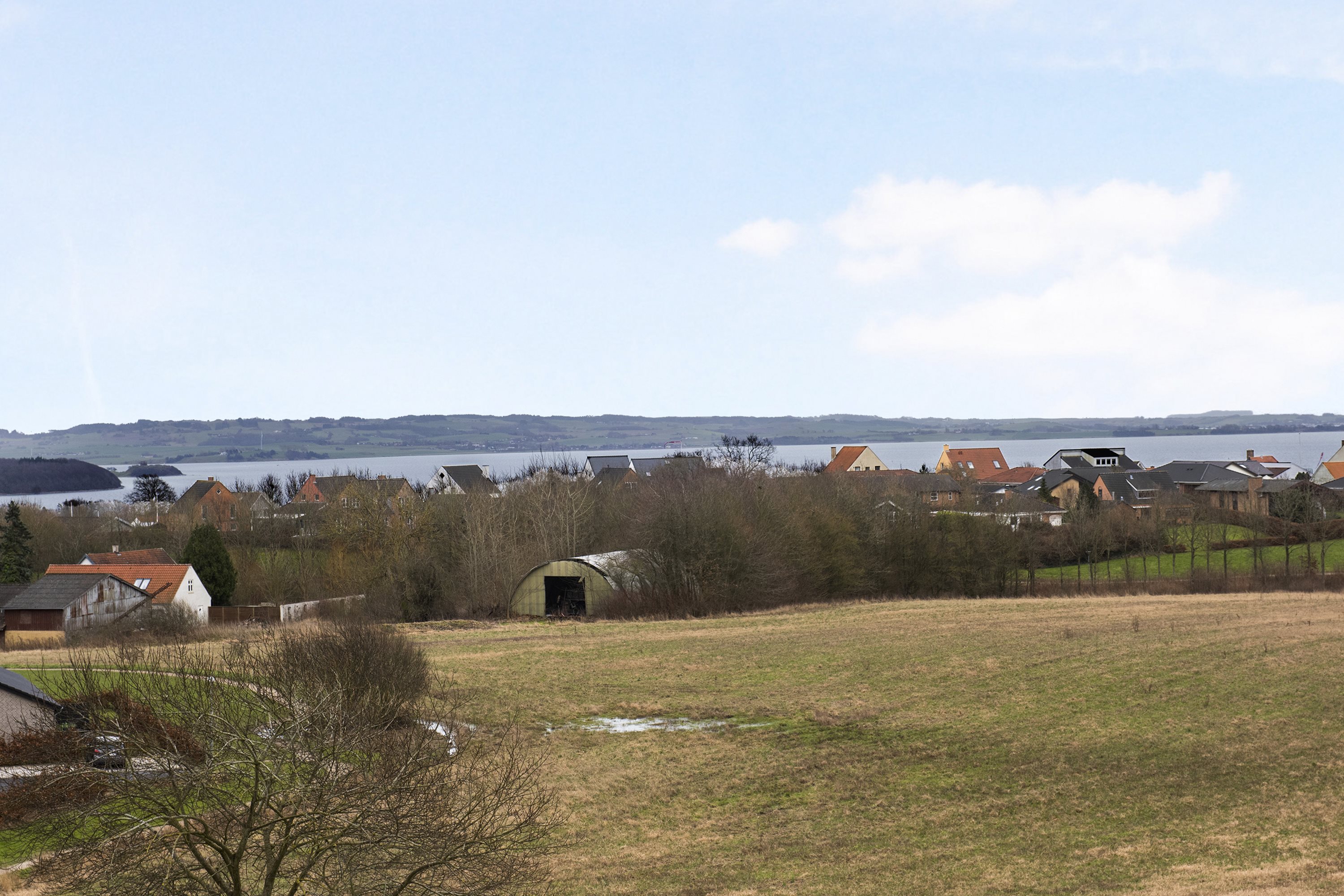 Fremhævet udsigt billede i fuldskærmstilstand. Billede af Gåsebakken 48, Ugelbølle, 8410 Rønde
