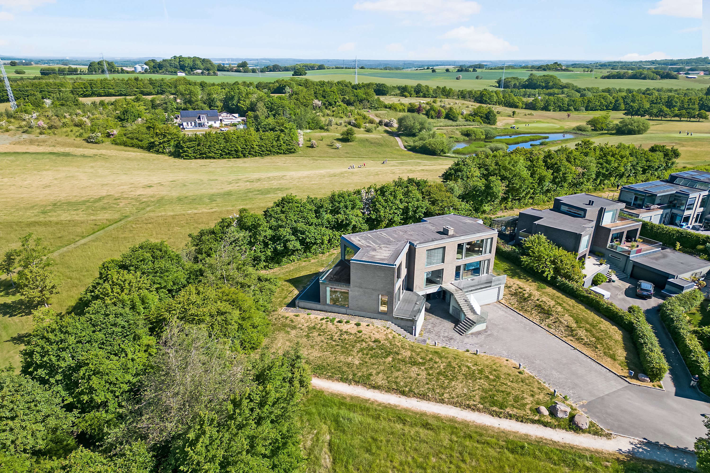 Fremhævet andet billede i fuldskærmstilstand. Billede af Gåsebakken 48, Ugelbølle, 8410 Rønde