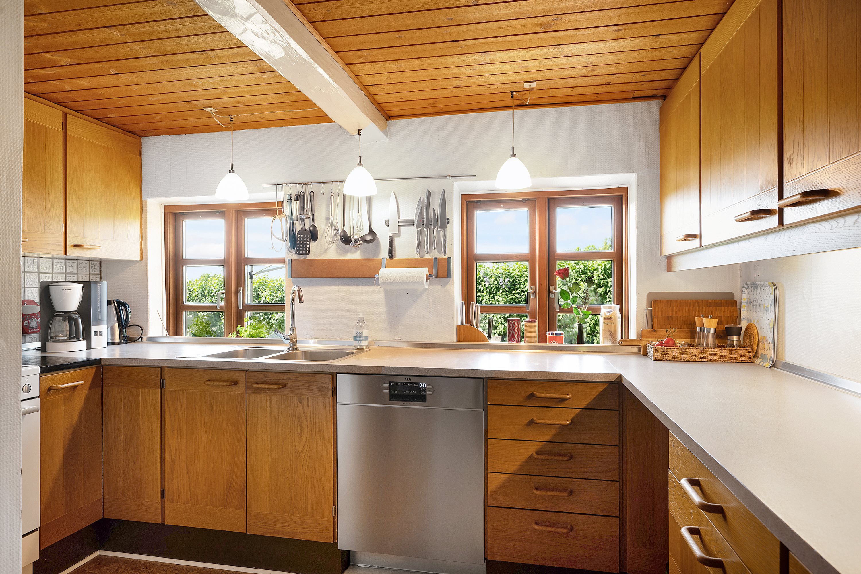 Fremhævet køkken billede i fuldskærmstilstand. Billede af Mamrelundsvej 2, Vejlby, 8961 Allingåbro