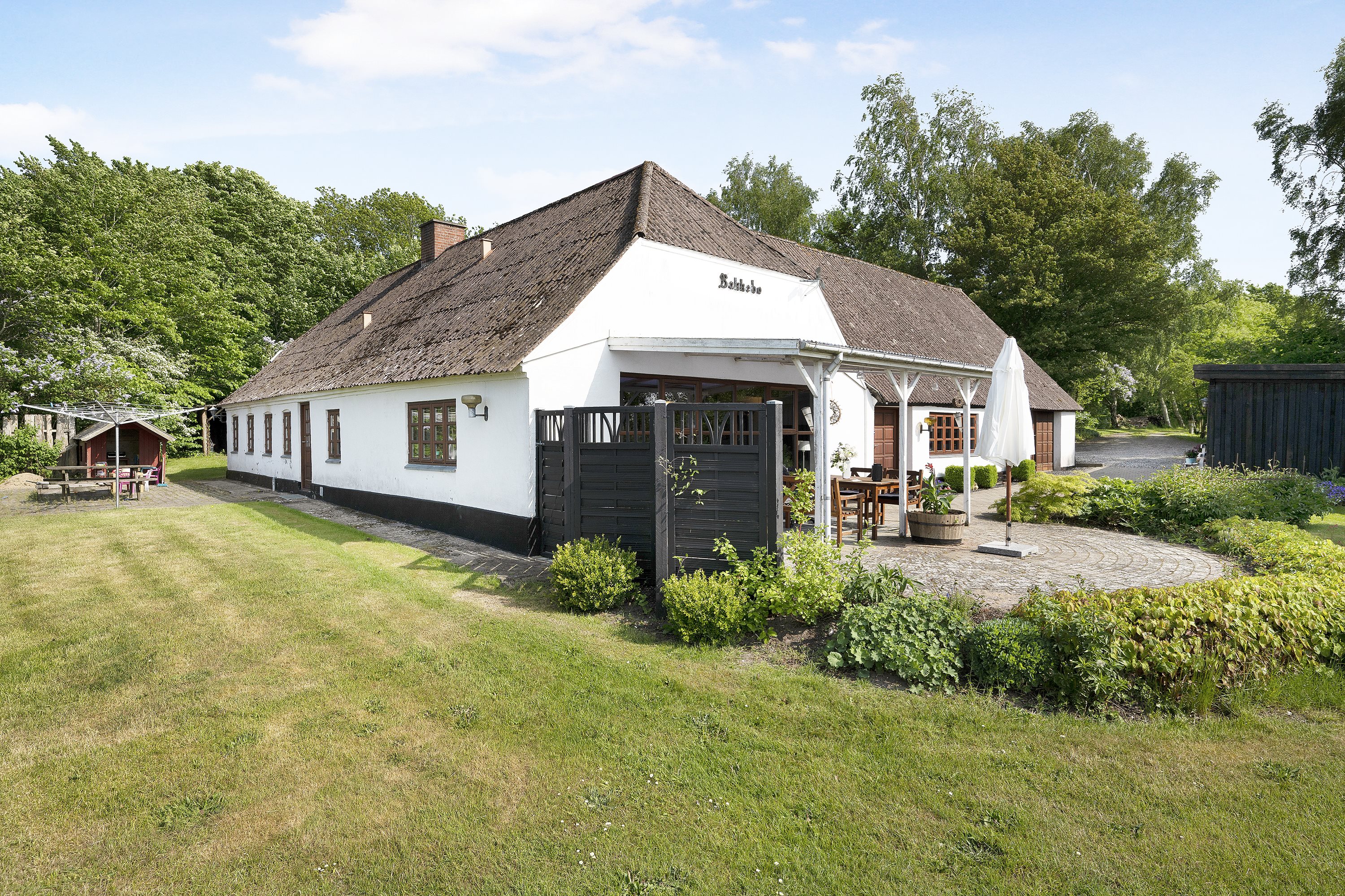 Fremhævet have billede i fuldskærmstilstand. Billede af Mamrelundsvej 2, Vejlby, 8961 Allingåbro