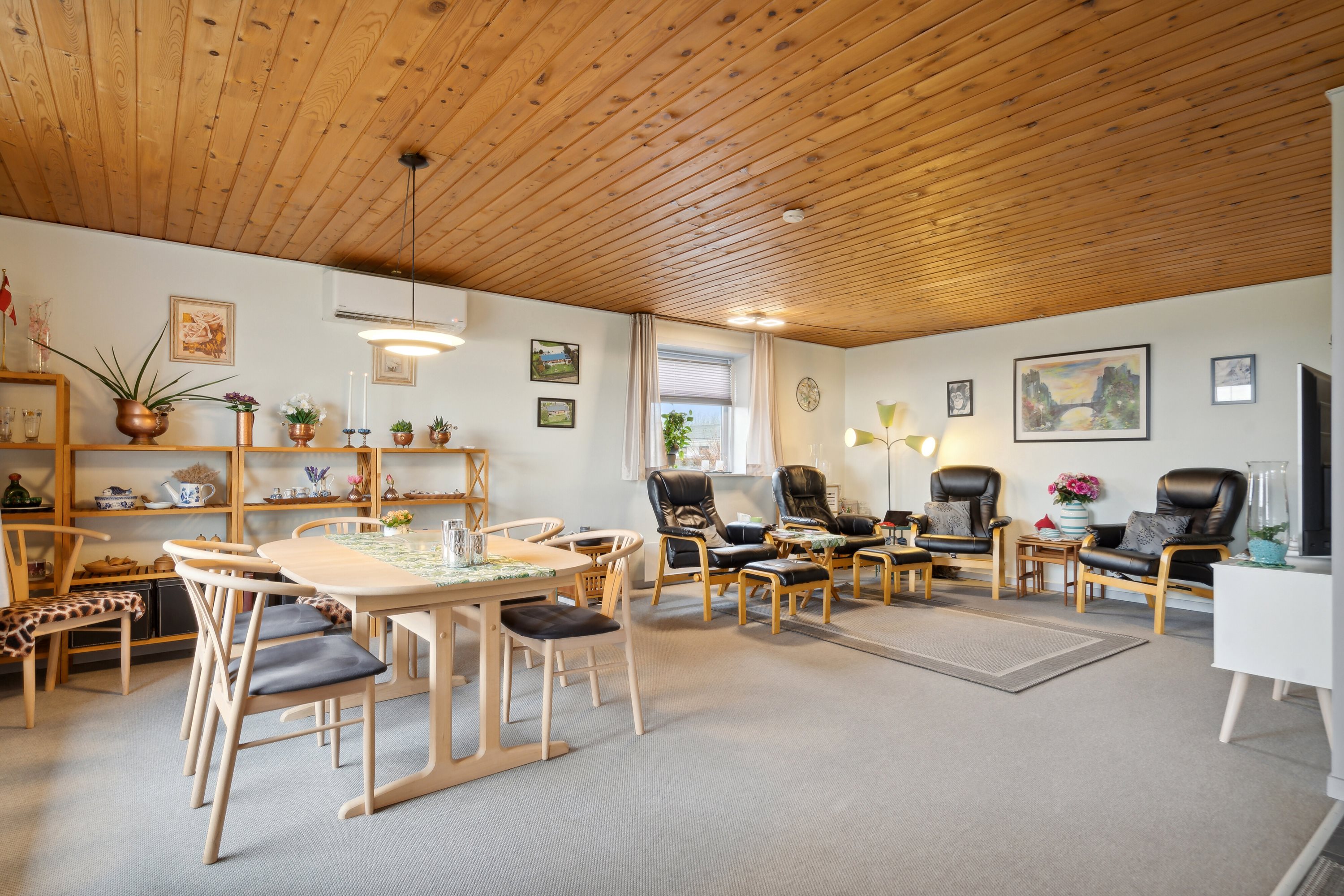 Fremhævet stue billede i fuldskærmstilstand. Billede af Hvilhusevej 14, Tørring, 8983 Gjerlev J