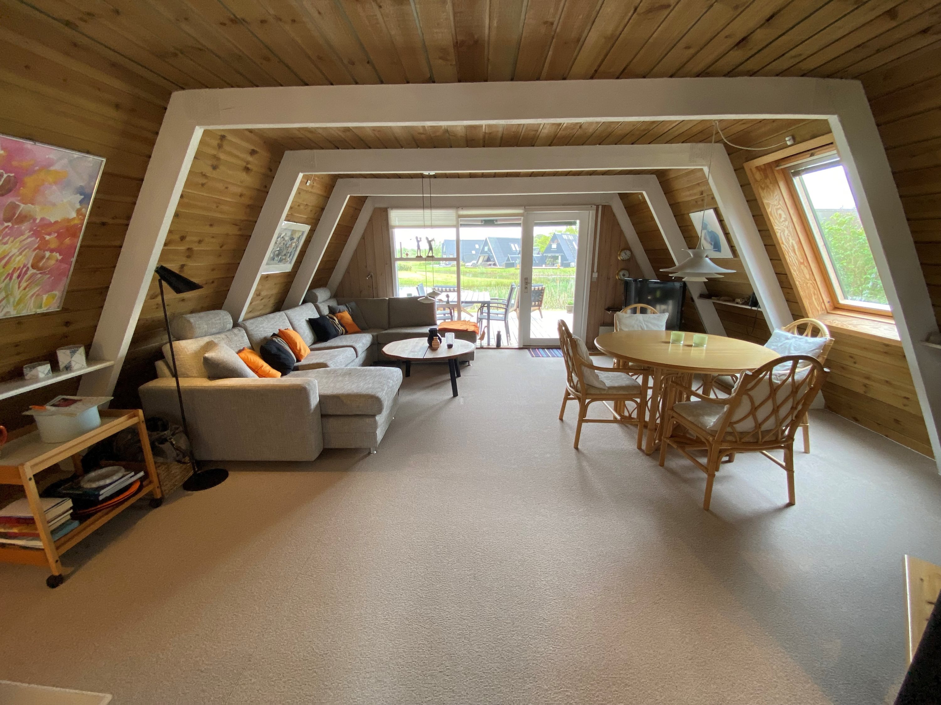 Fremhævet stue billede i fuldskærmstilstand. Billede af Golfsvinget 127, Gatten, 9640 Farsø