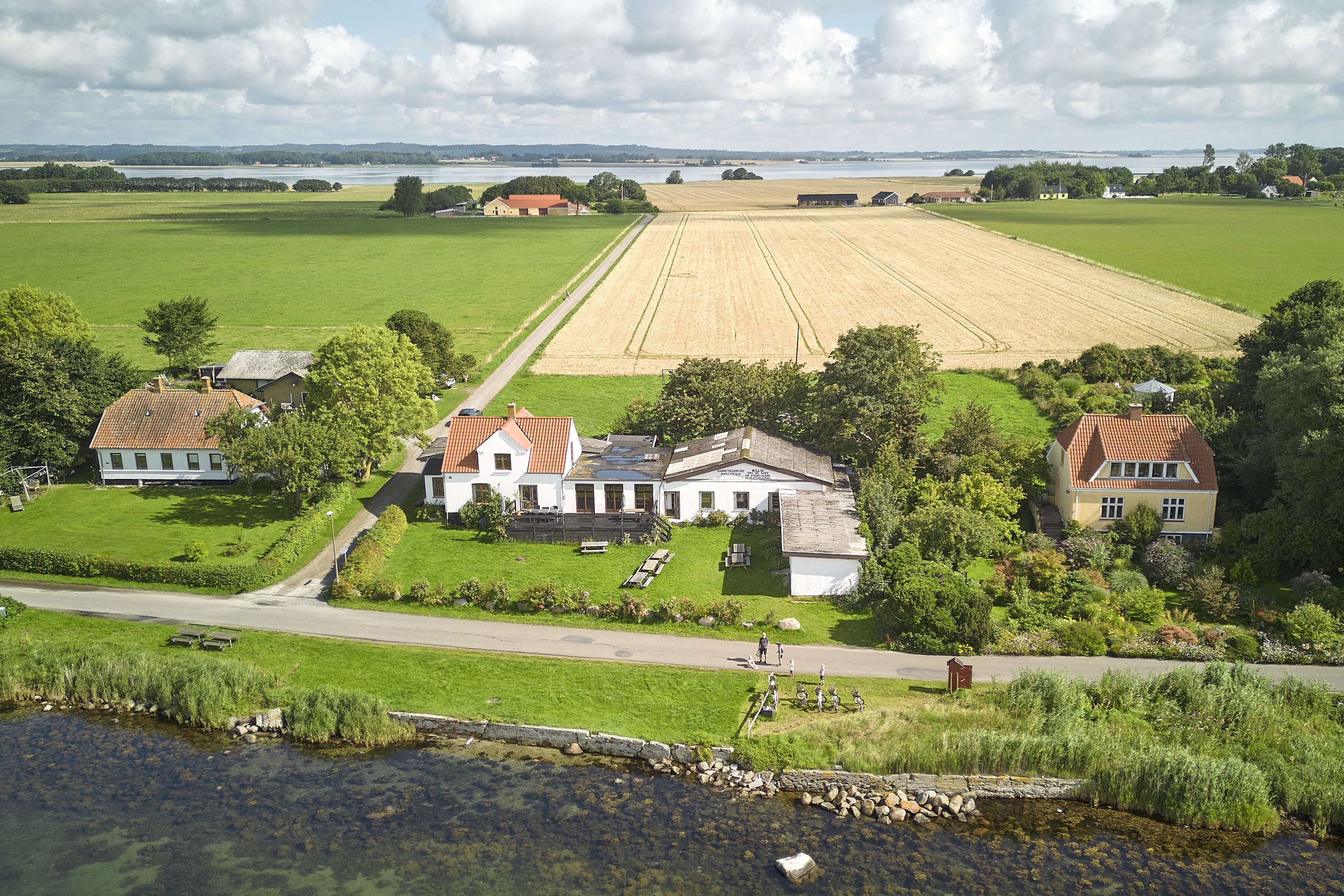 Miniaturebillede 2: luftfoto. Billede af Vestre Kirkevej 2, Hjarnø, 7130 Juelsminde