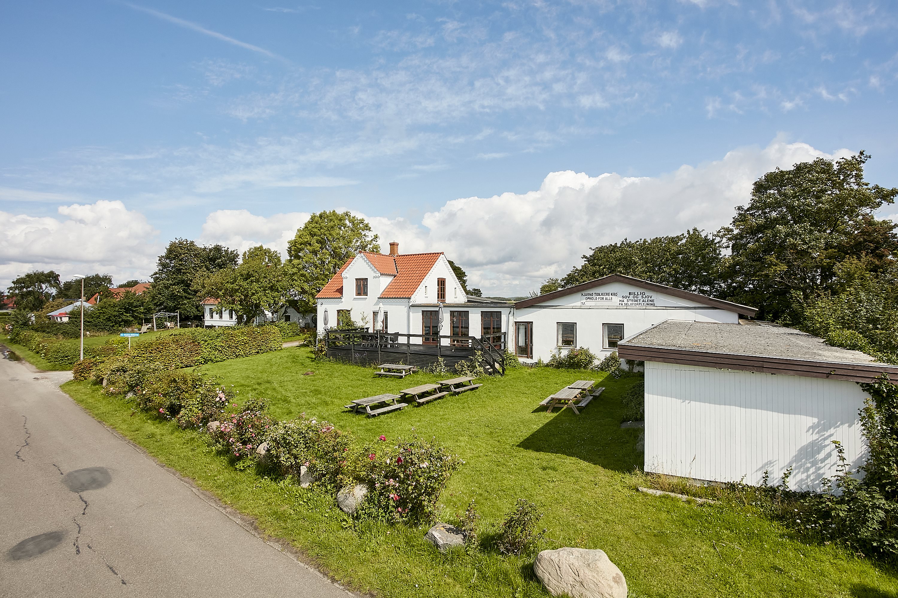 Fremhævet ejendommen billede i fuldskærmstilstand. Billede af Vestre Kirkevej 2, Hjarnø, 7130 Juelsminde