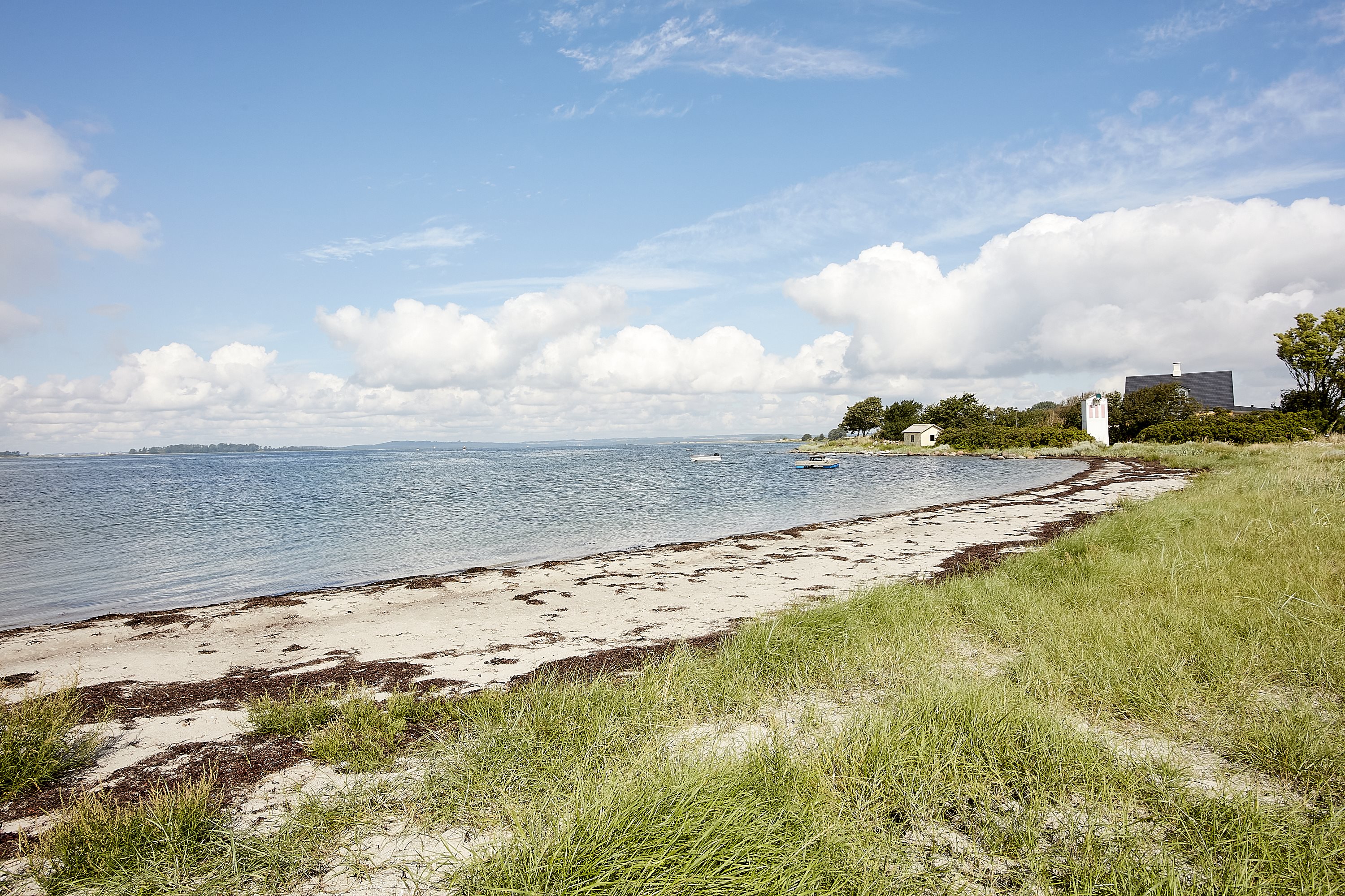 Fremhævet område billede i fuldskærmstilstand. Billede af Vestre Kirkevej 2, Hjarnø, 7130 Juelsminde