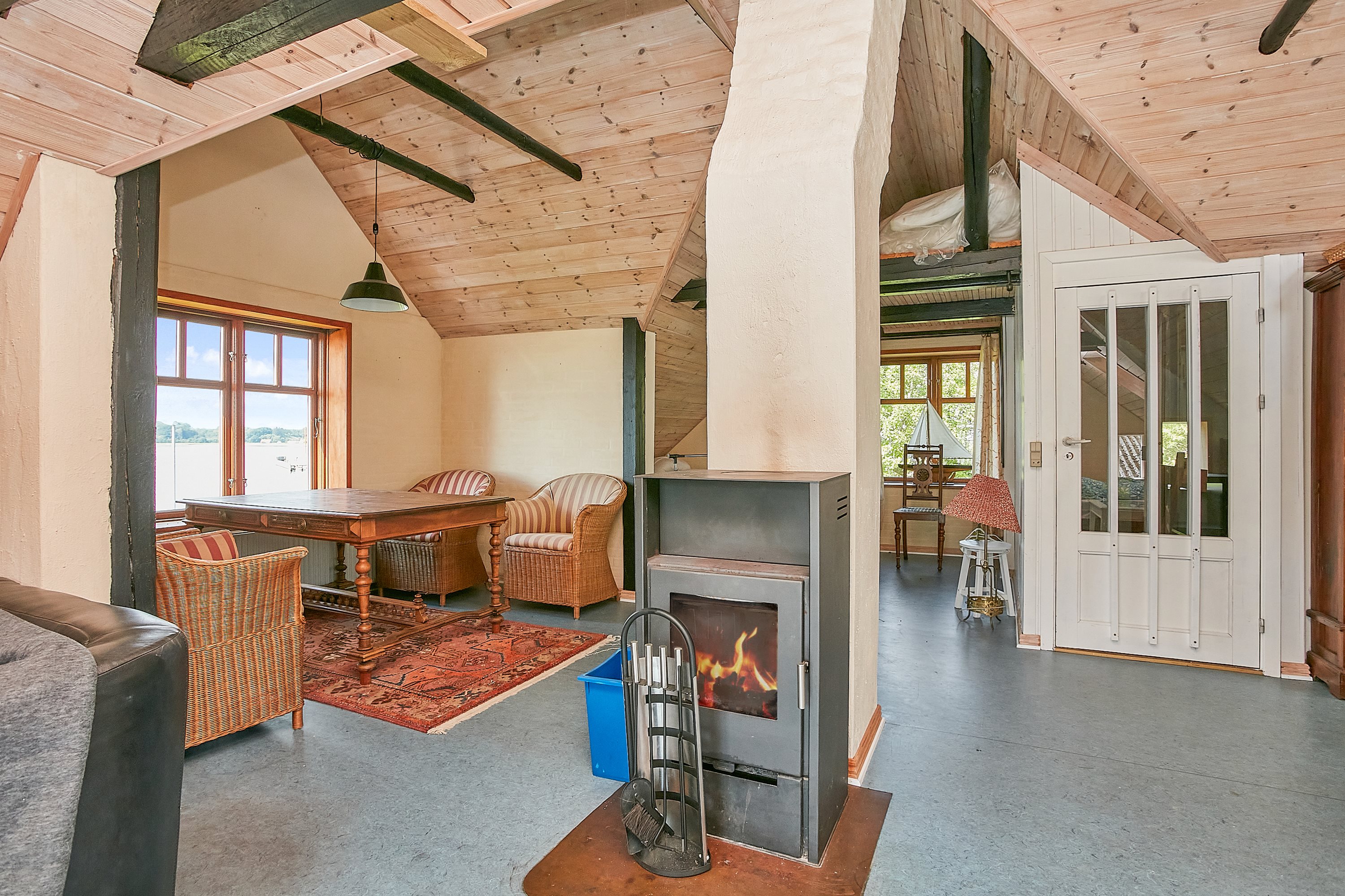 Fremhævet stue billede i fuldskærmstilstand. Billede af Vestre Kirkevej 2, Hjarnø, 7130 Juelsminde