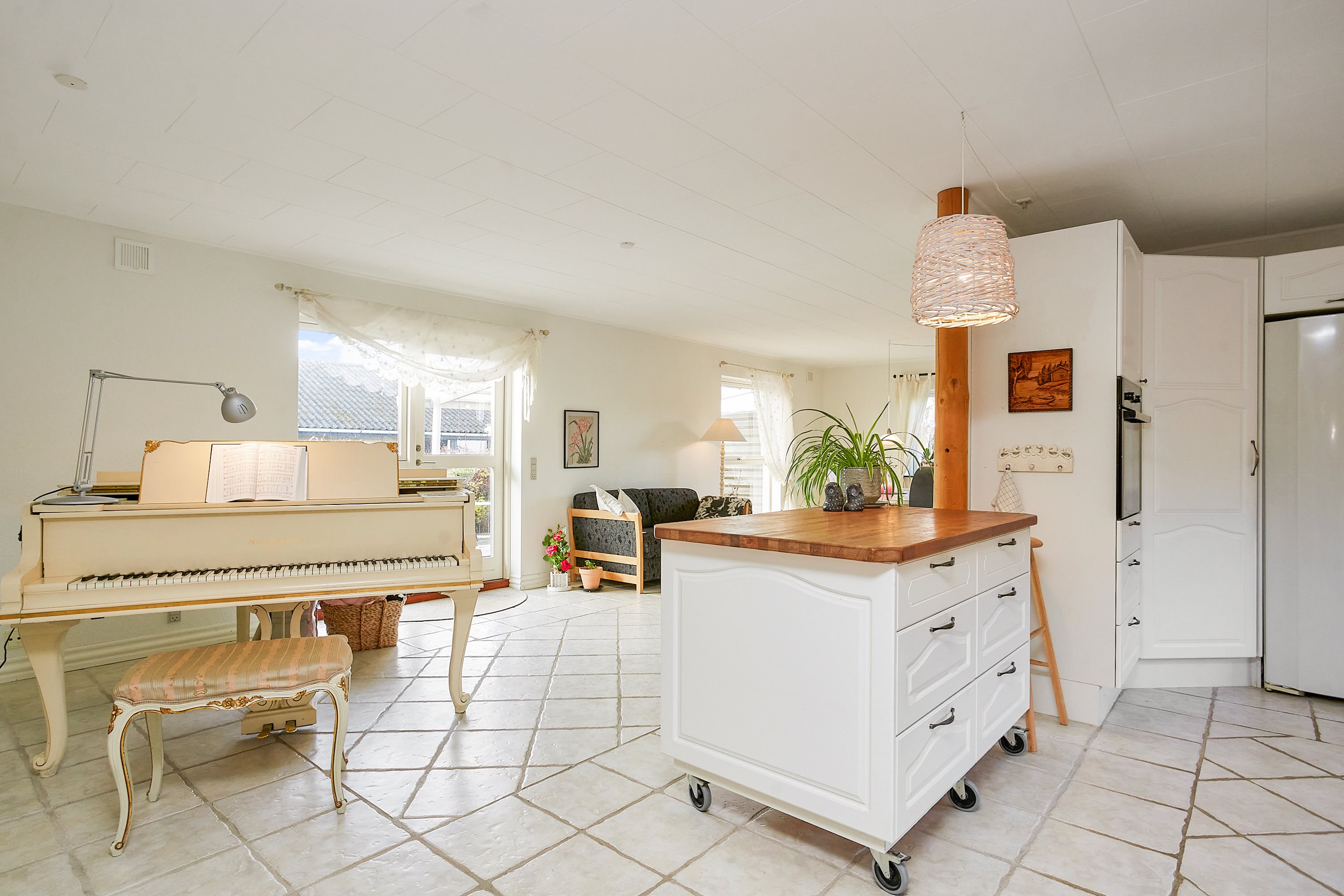 Fremhævet køkken billede i fuldskærmstilstand. Billede af Birkevej 7, 8783 Hornsyld