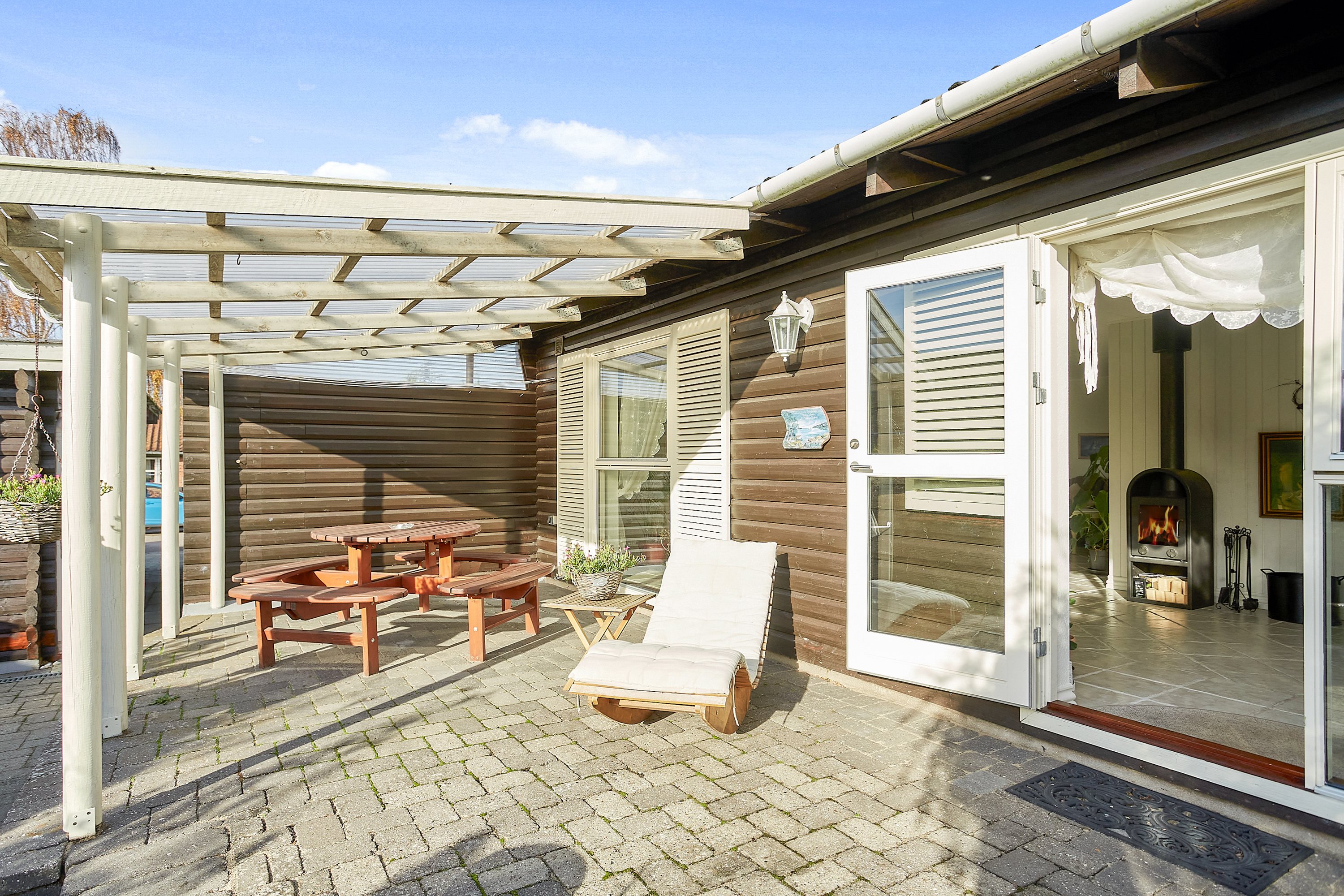 Fremhævet overdækket terrasse billede i fuldskærmstilstand. Billede af Birkevej 7, 8783 Hornsyld