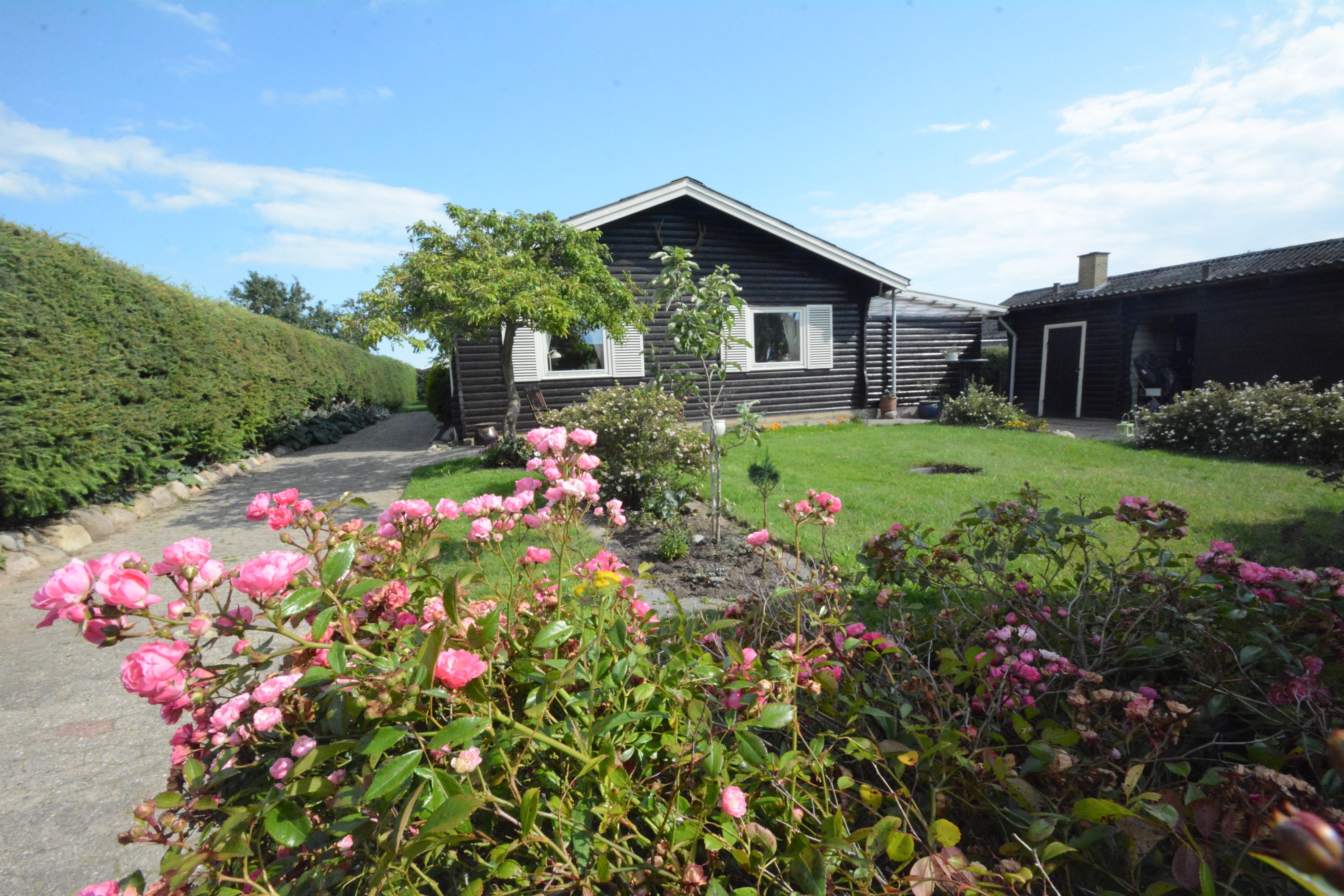 Fremhævet ejendommen billede i fuldskærmstilstand. Billede af Birkevej 7, 8783 Hornsyld