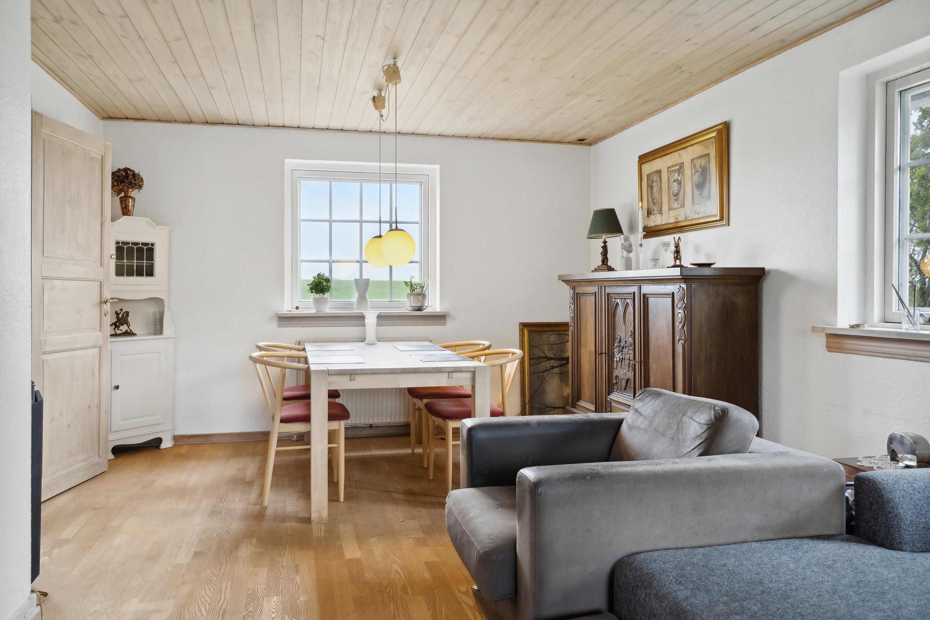 Fremhævet stue billede i fuldskærmstilstand. Billede af Bystævnet 14, Bederslev, 5450 Otterup