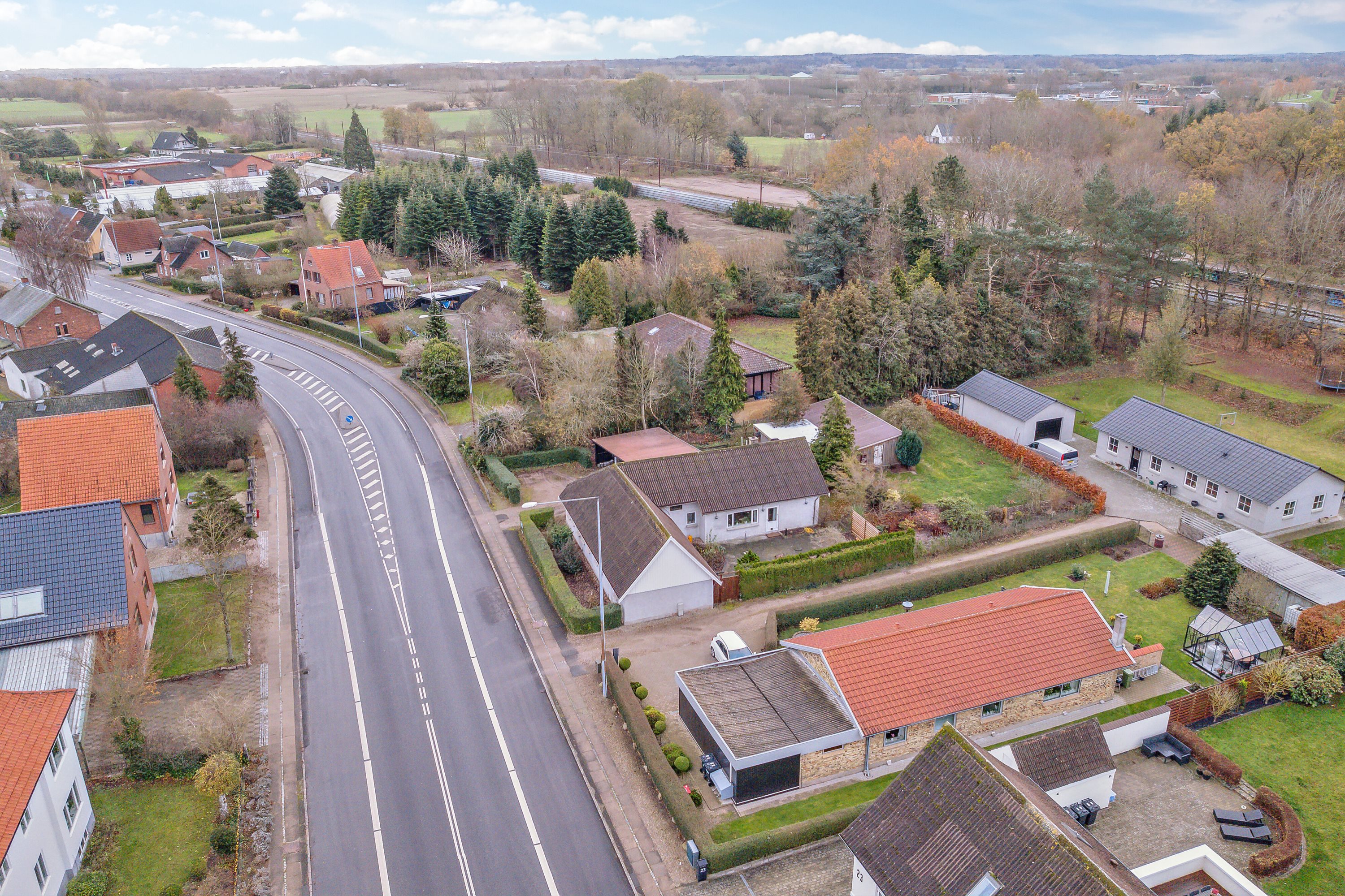 Fremhævet luftfoto billede i fuldskærmstilstand. Billede af Nyborgvej 25, 5550 Langeskov