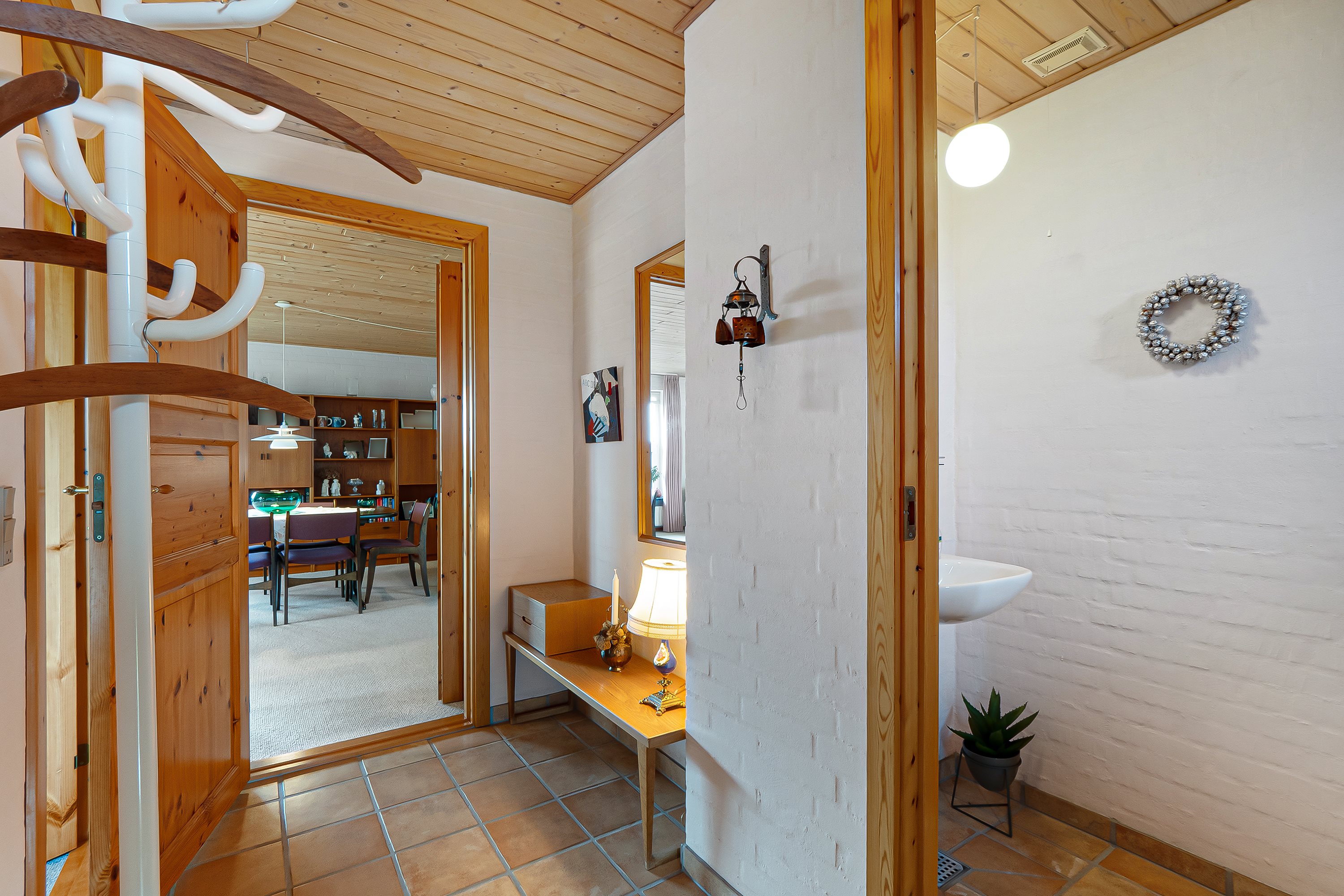 Fremhævet gang billede i fuldskærmstilstand. Billede af Gammel Vodstrupvej 12, Vodstrup, 7900 Nykøbing M