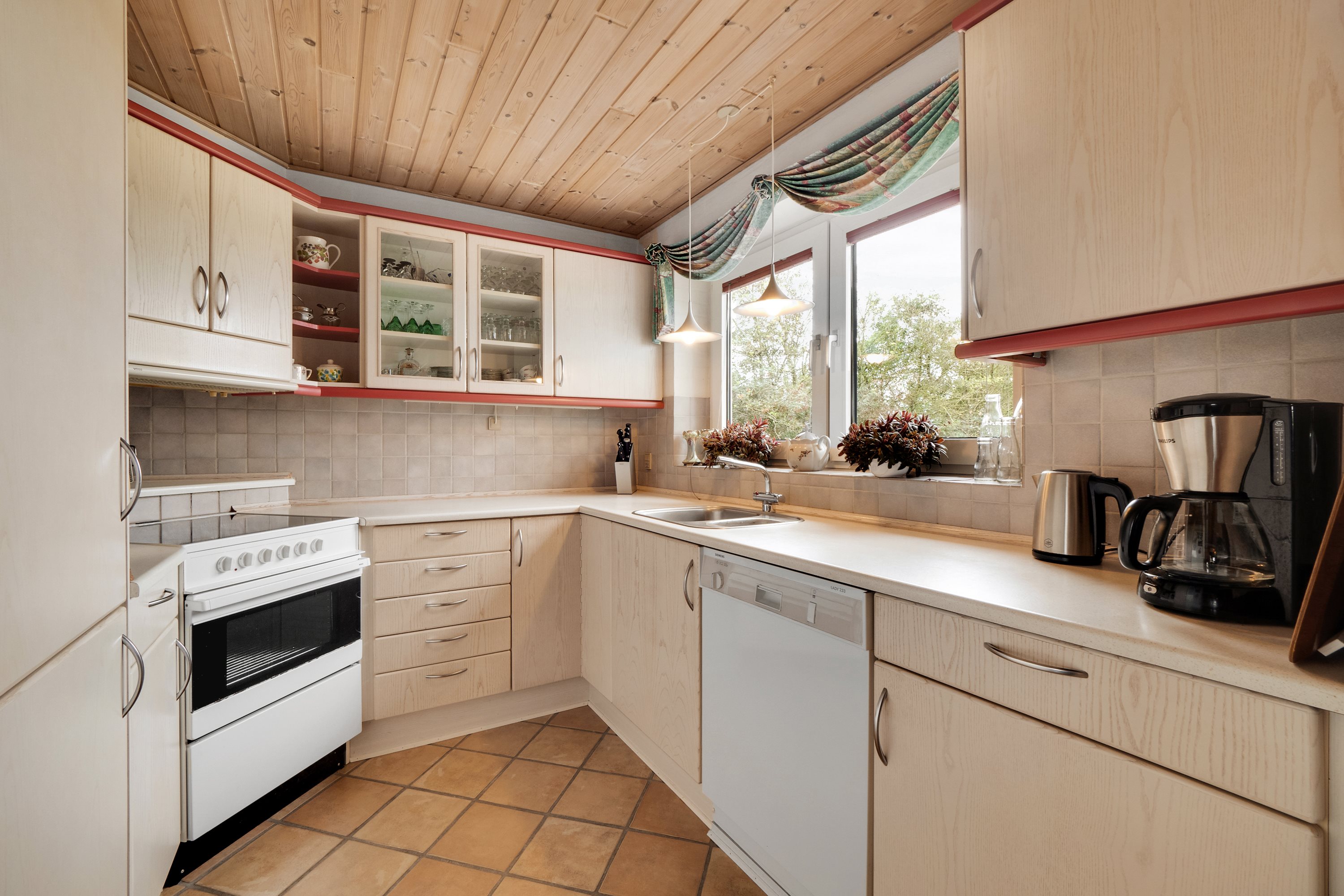 Fremhævet køkken billede i fuldskærmstilstand. Billede af Gammel Vodstrupvej 12, Vodstrup, 7900 Nykøbing M