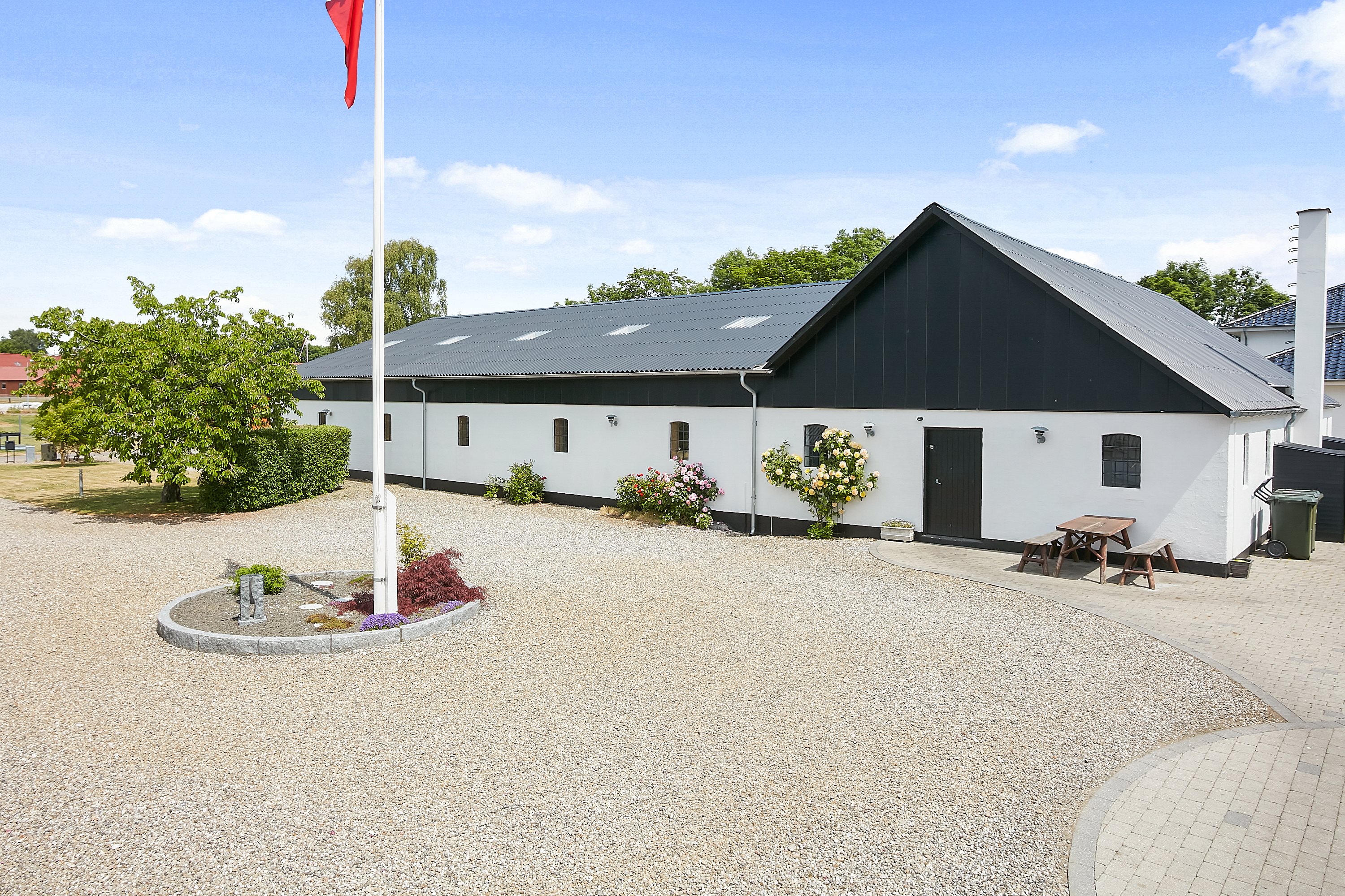 Fremhævet ejendommen billede i fuldskærmstilstand. Billede af Sverrigsvej 5, Klakring, 7130 Juelsminde