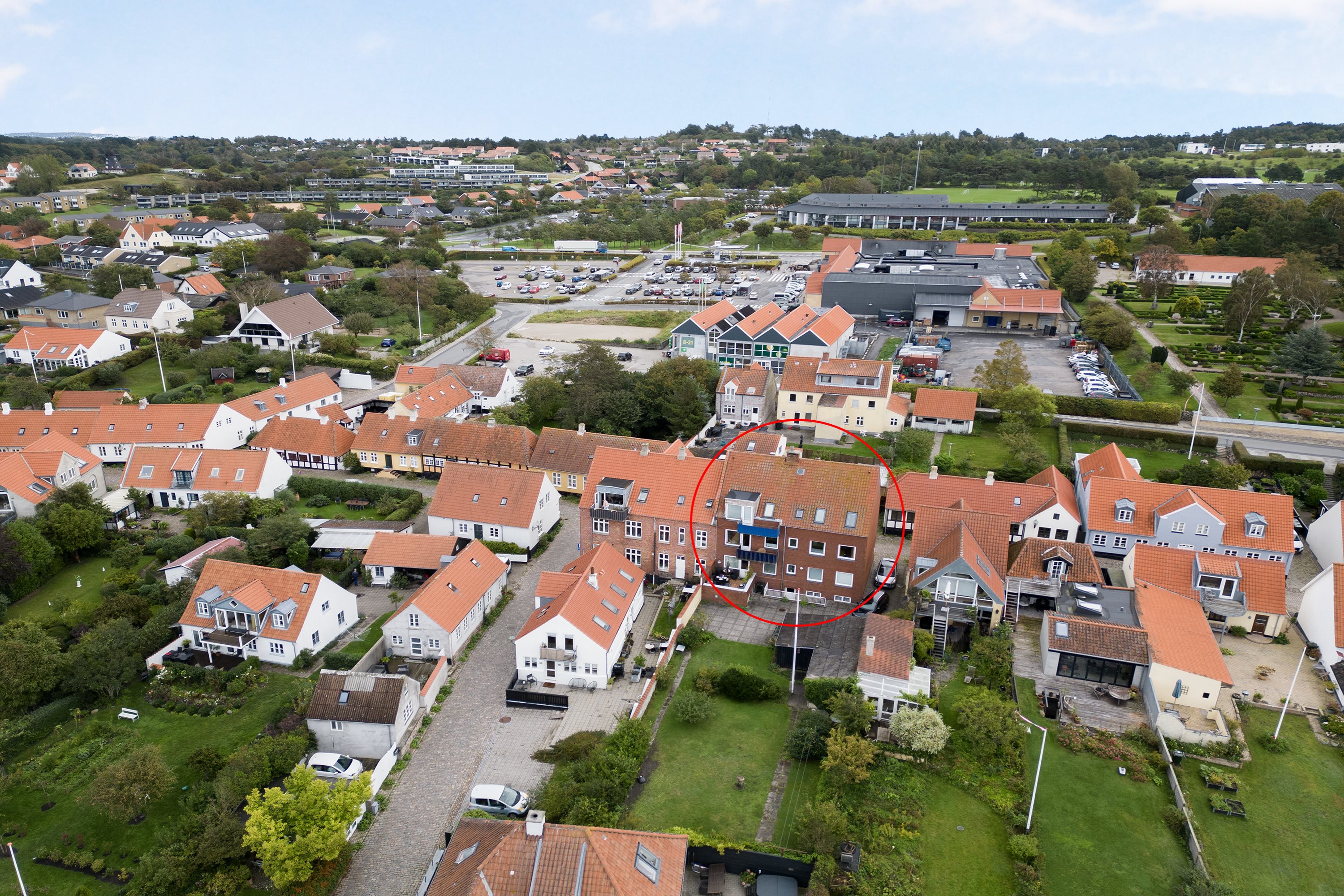 Fremhævet luftfoto billede i fuldskærmstilstand. Billede af Overgade 28, 8400 Ebeltoft