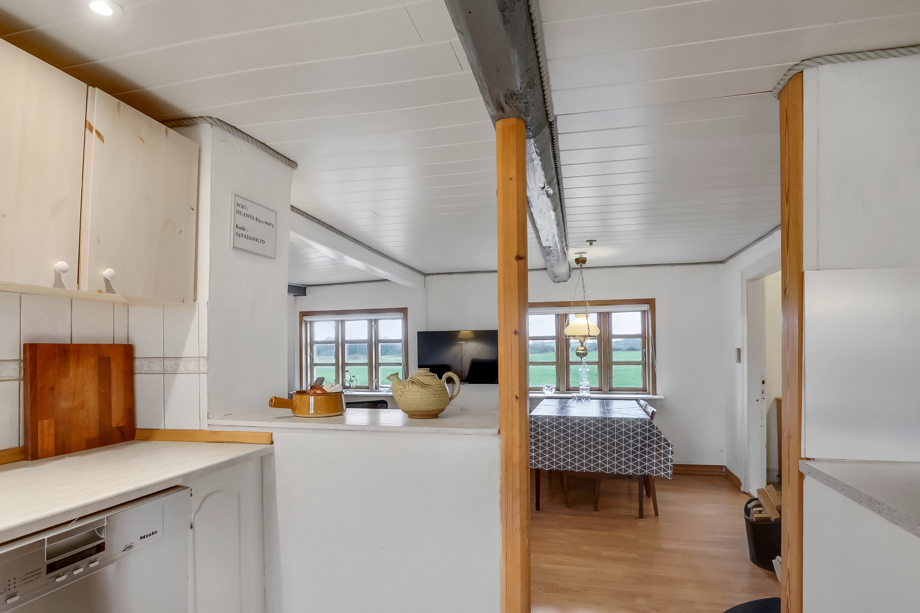 Fremhævet køkken billede i fuldskærmstilstand. Billede af Østerskovvej 37, Østerskov, 5932 Humble