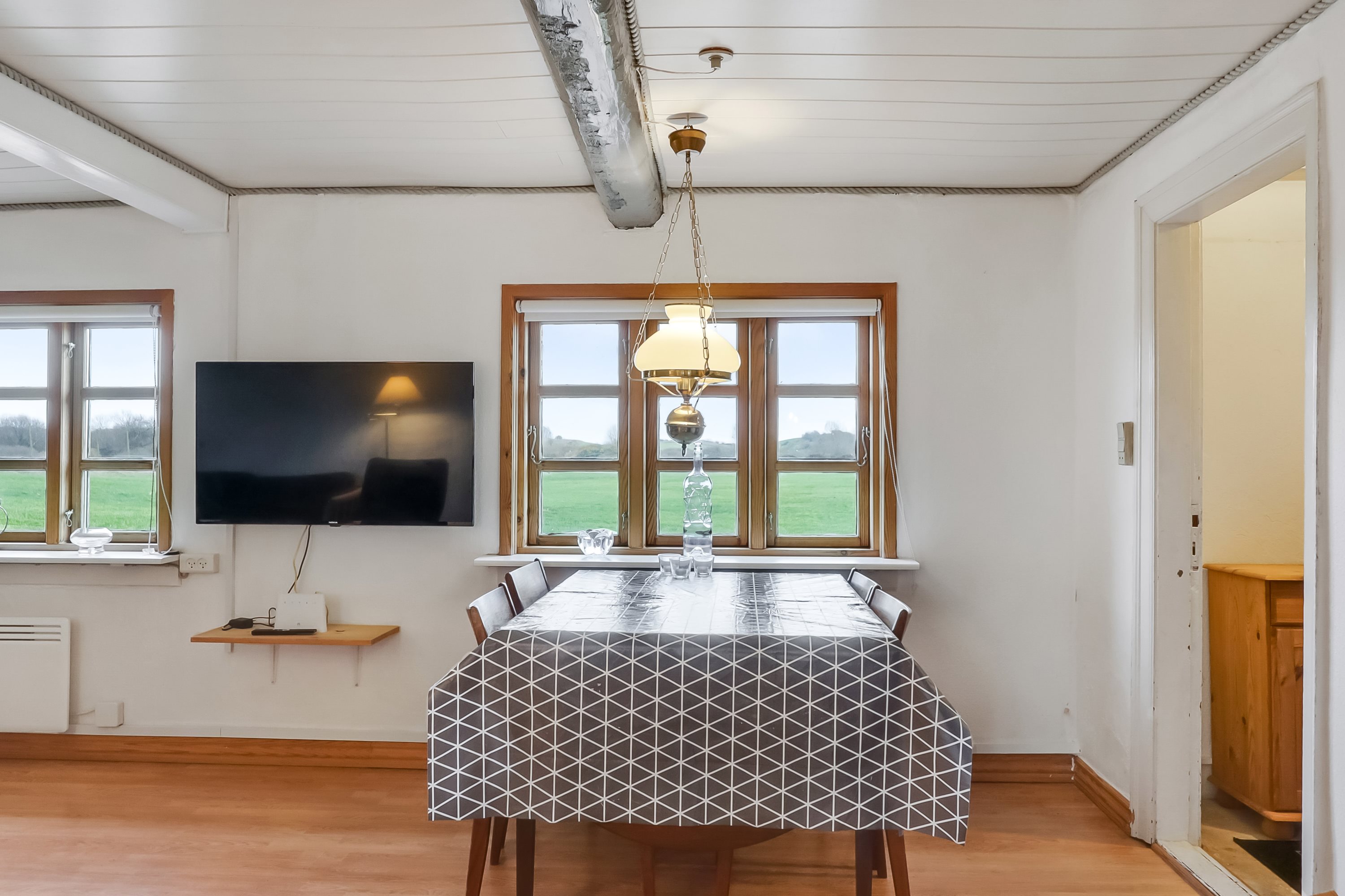 Fremhævet stue billede i fuldskærmstilstand. Billede af Østerskovvej 37, Østerskov, 5932 Humble