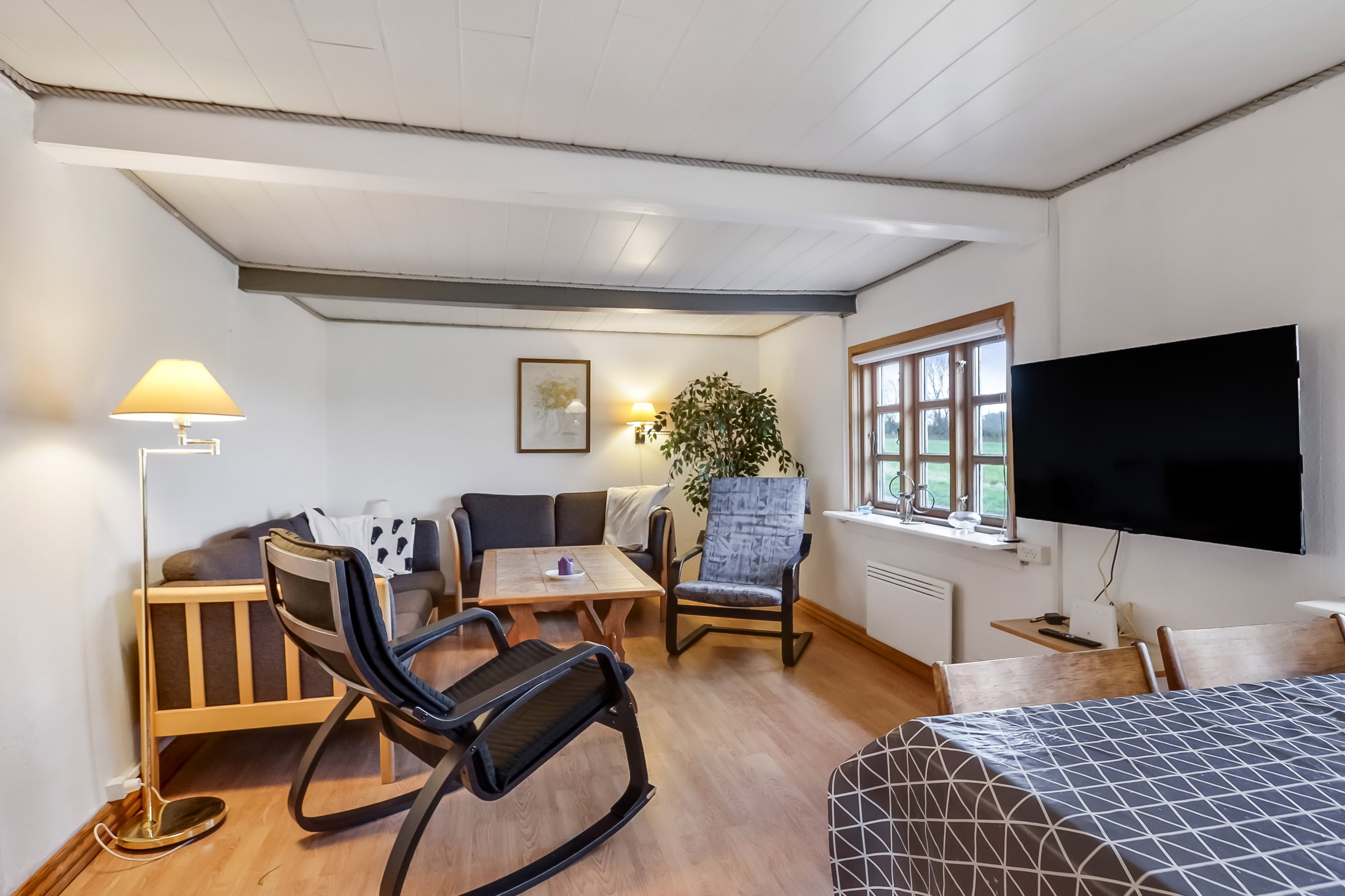 Fremhævet stue billede i fuldskærmstilstand. Billede af Østerskovvej 37, Østerskov, 5932 Humble