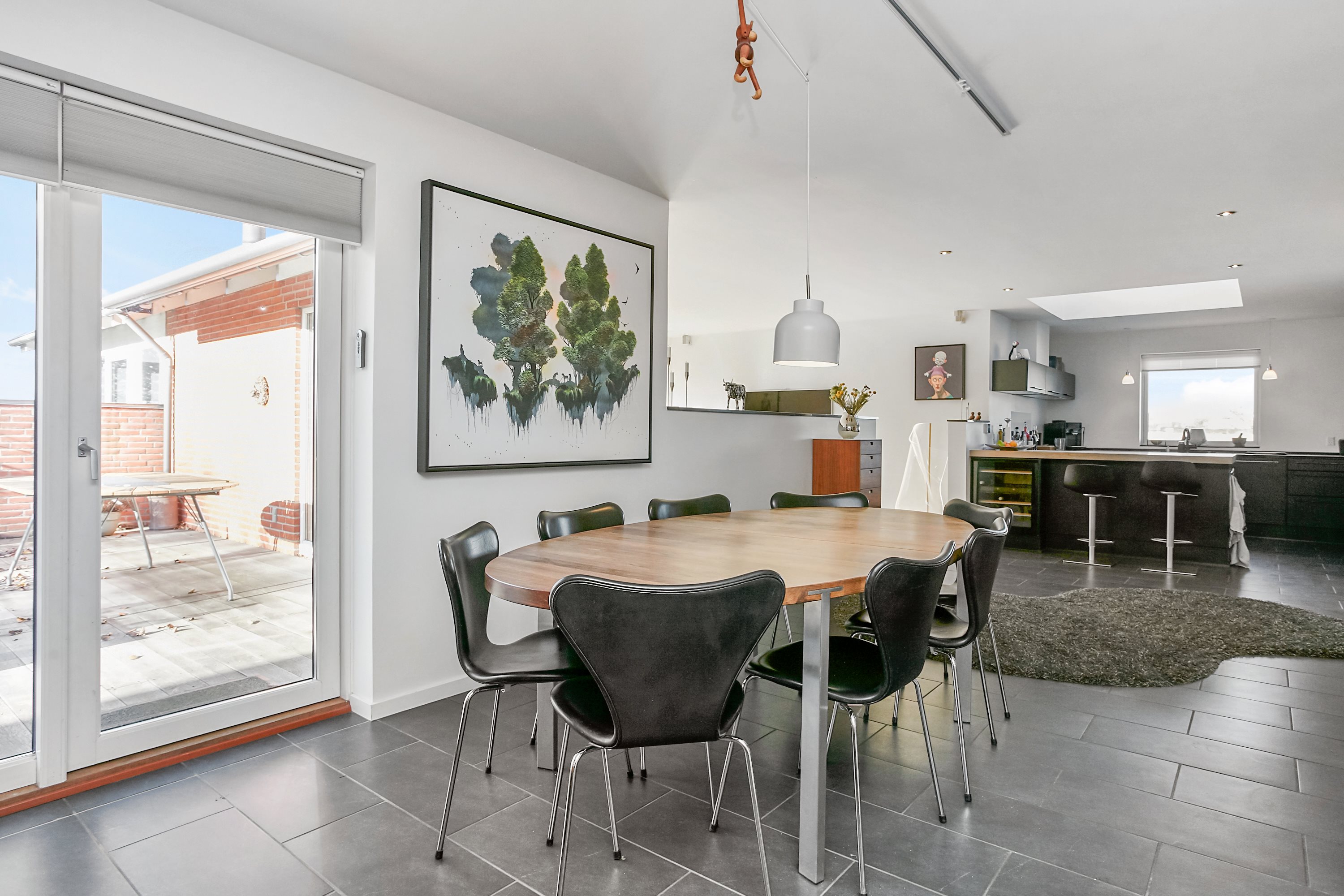 Fremhævet spisestue billede i fuldskærmstilstand. Billede af Østrupvej 49, Glud, 7130 Juelsminde