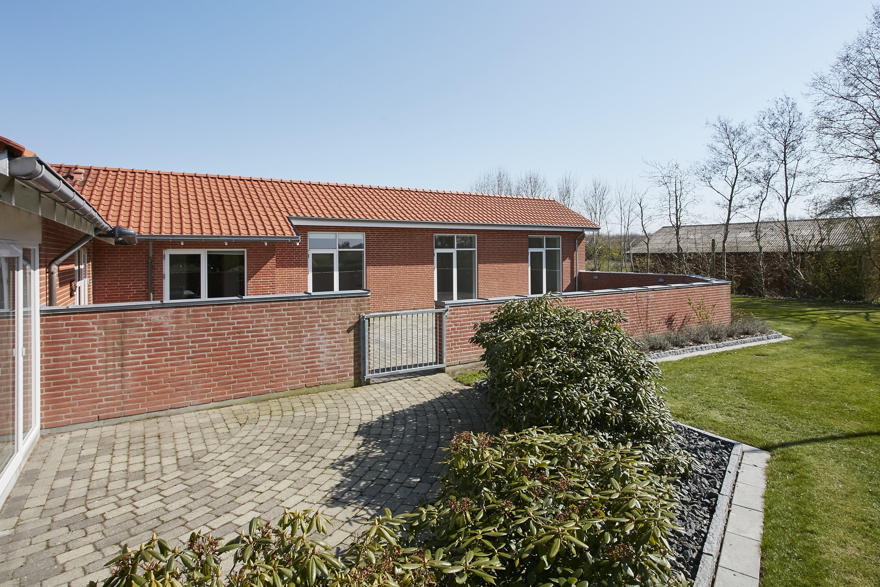 Fremhævet terrasse billede i fuldskærmstilstand. Billede af Østrupvej 49, Glud, 7130 Juelsminde