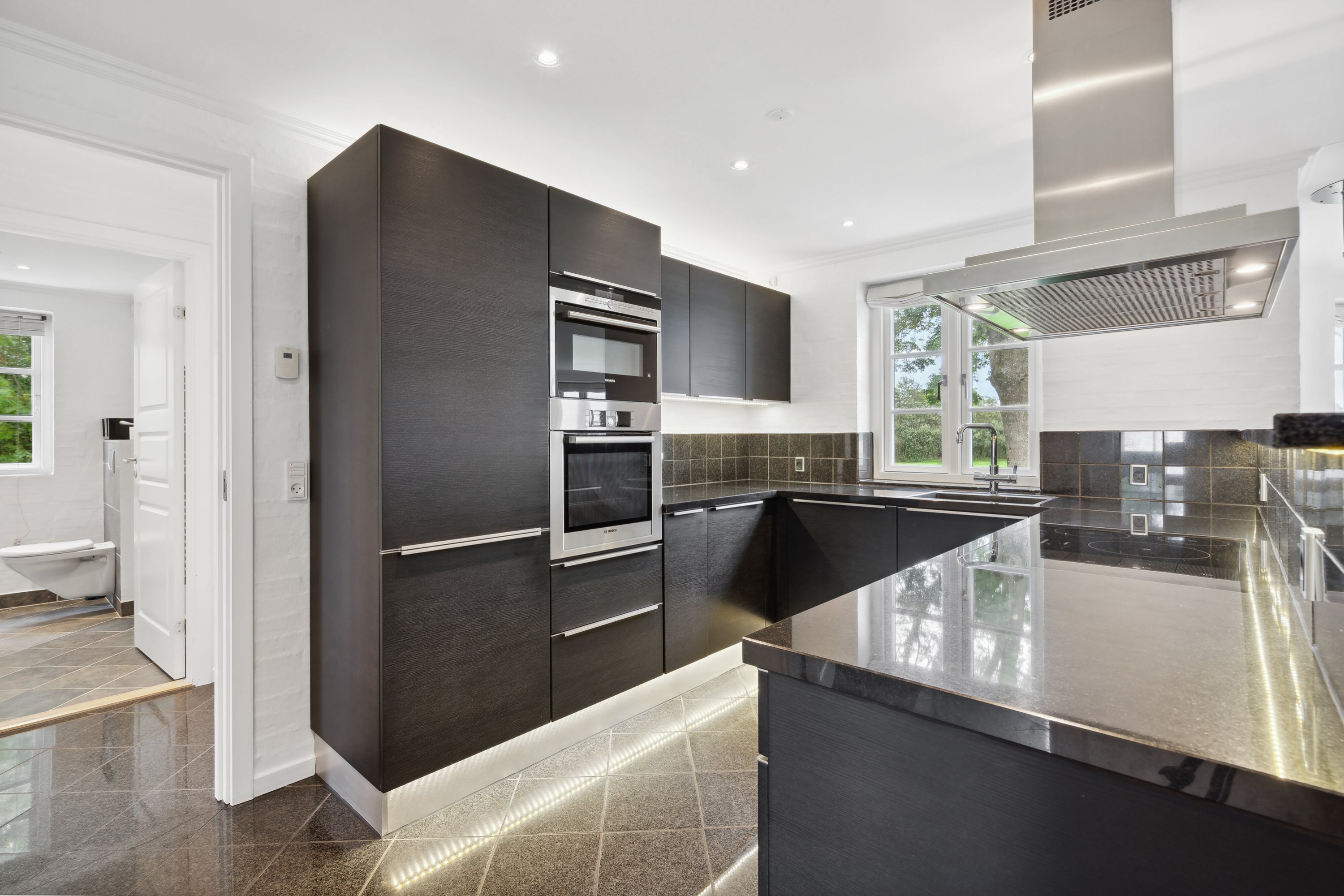 Fremhævet køkken billede i fuldskærmstilstand. Billede af Sønderbjerge 2, Vilsbæk, 6330 Padborg