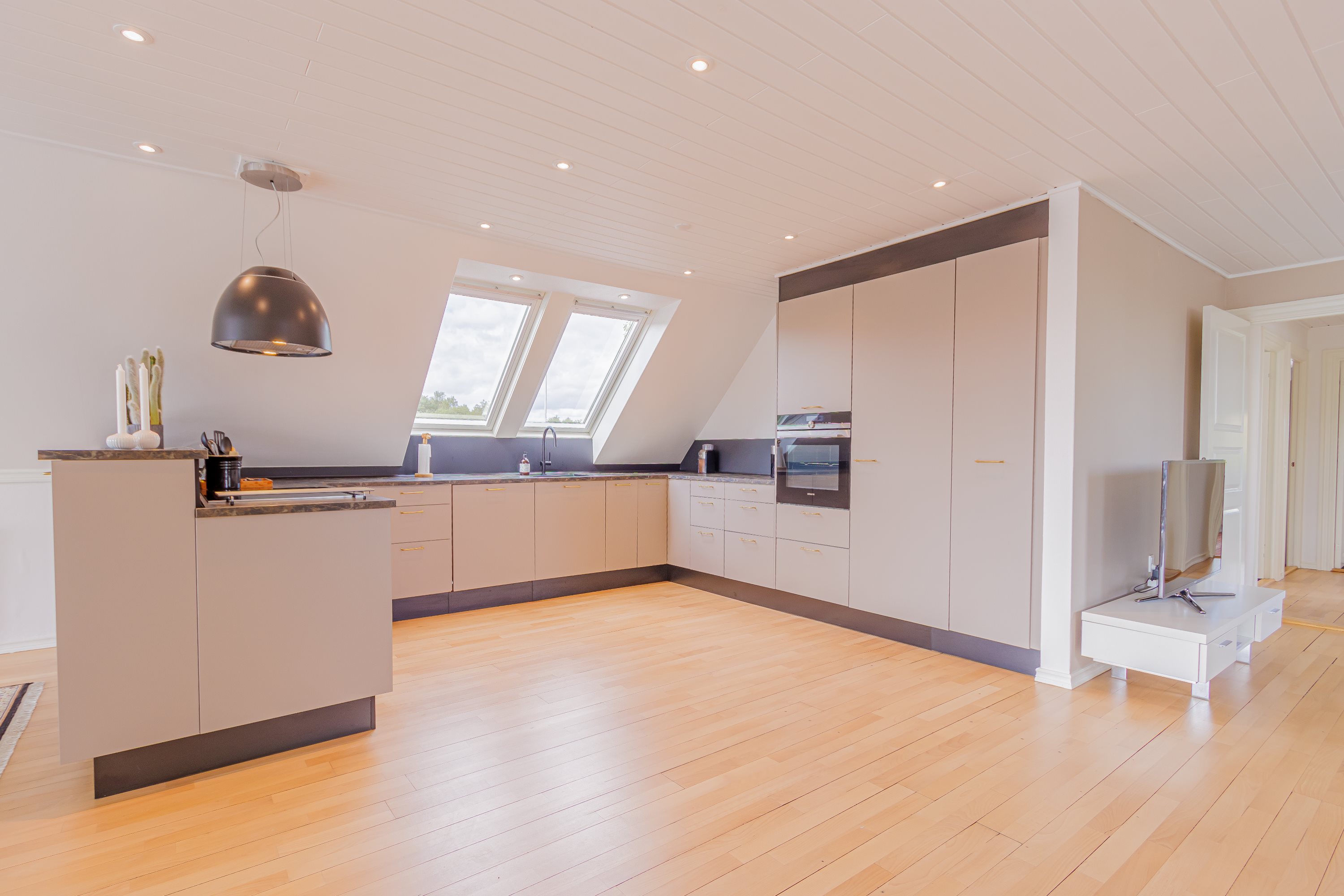 Fremhævet køkken billede i fuldskærmstilstand. Billede af Strandvejen 152, Hou, 9370 Hals