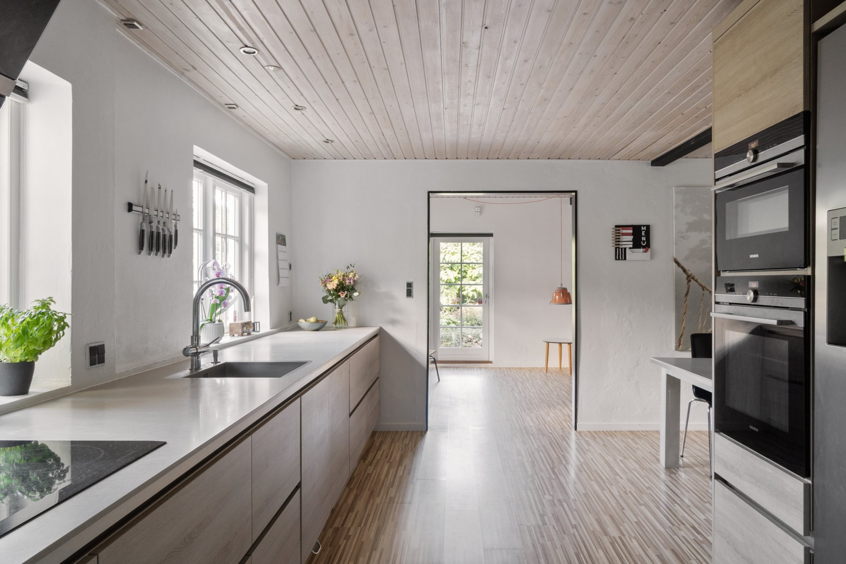 Fremhævet køkken billede i fuldskærmstilstand. Billede af Gosmervej 104, Halling, 8300 Odder