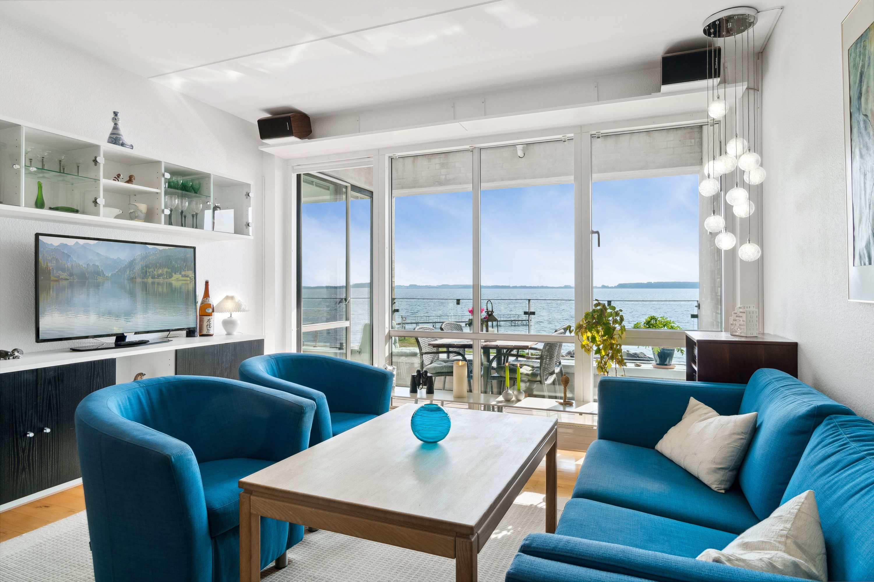 Fremhævet stue billede i fuldskærmstilstand. Billede af Kystvejen 7B, 1. tv., 4400 Kalundborg