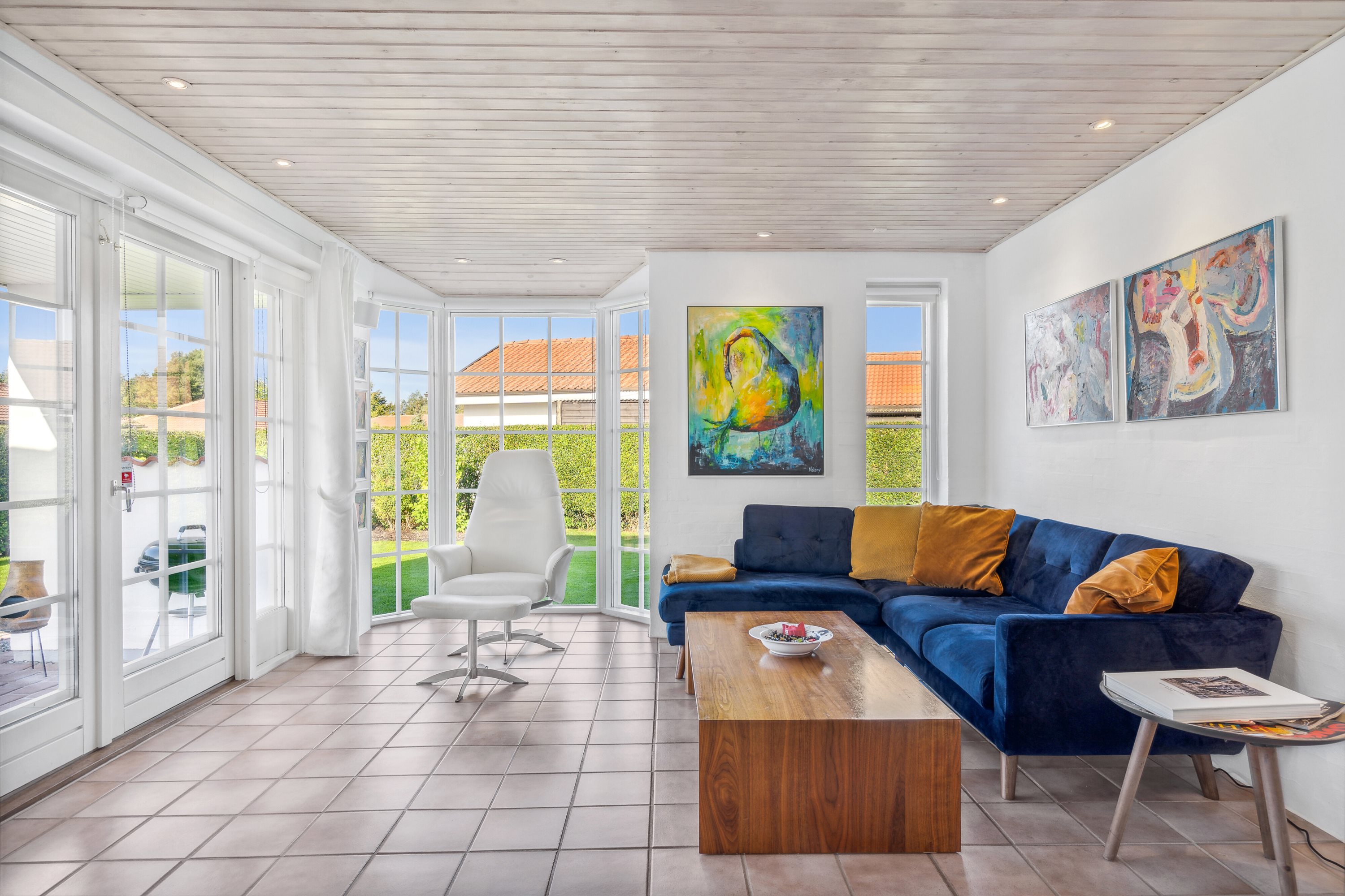 Fremhævet stue billede i fuldskærmstilstand. Billede af Krokusvænget 6, Otterup, 5450 Otterup